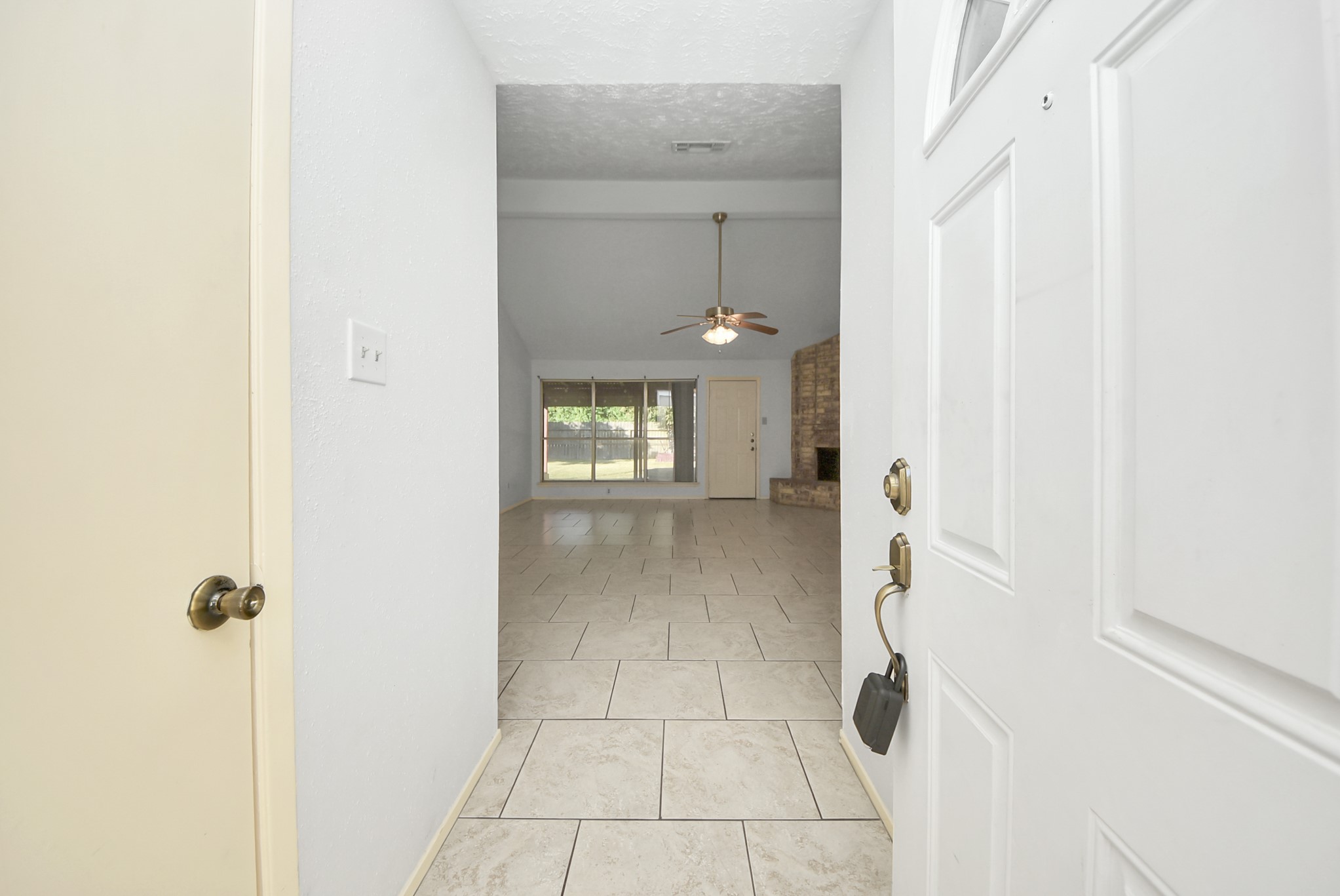 7627 Shoshone Drive Property Photo 5
