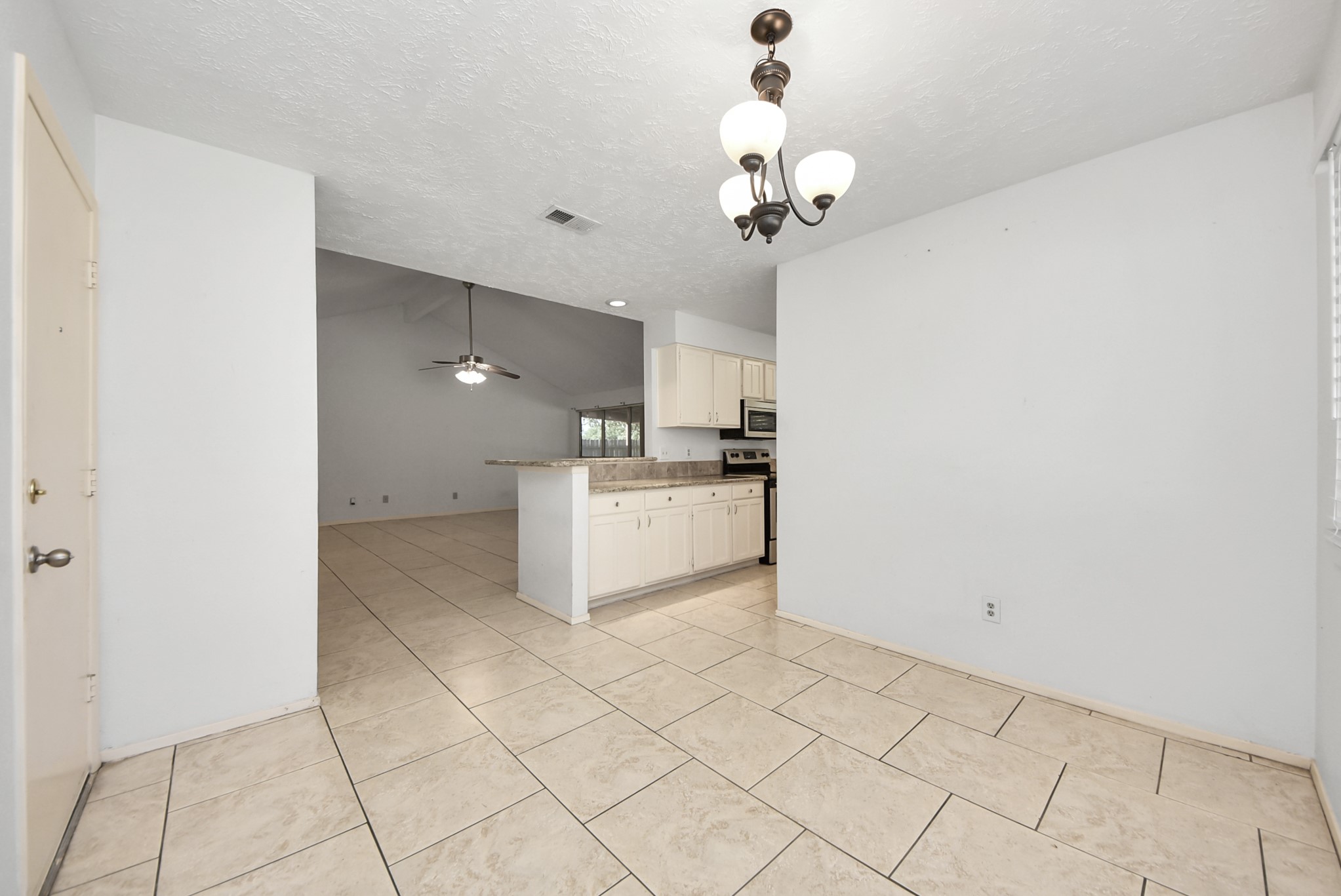 7627 Shoshone Drive Property Photo 9