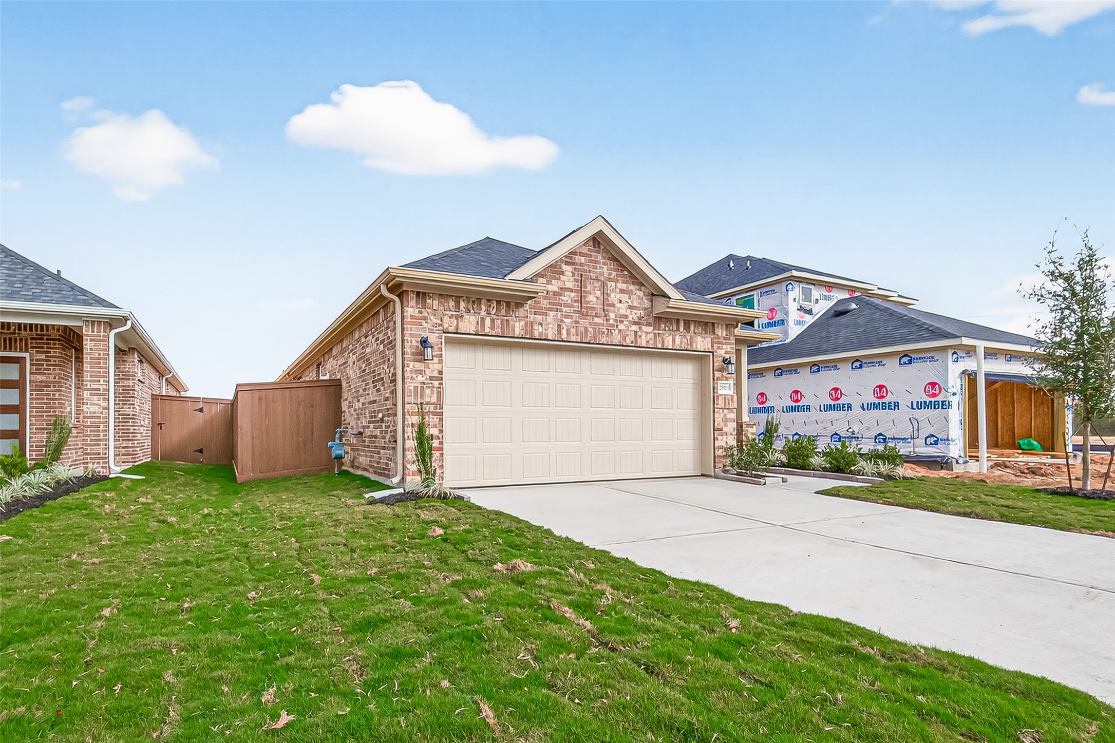 2902 Wind Cave Lane Property Photo 4