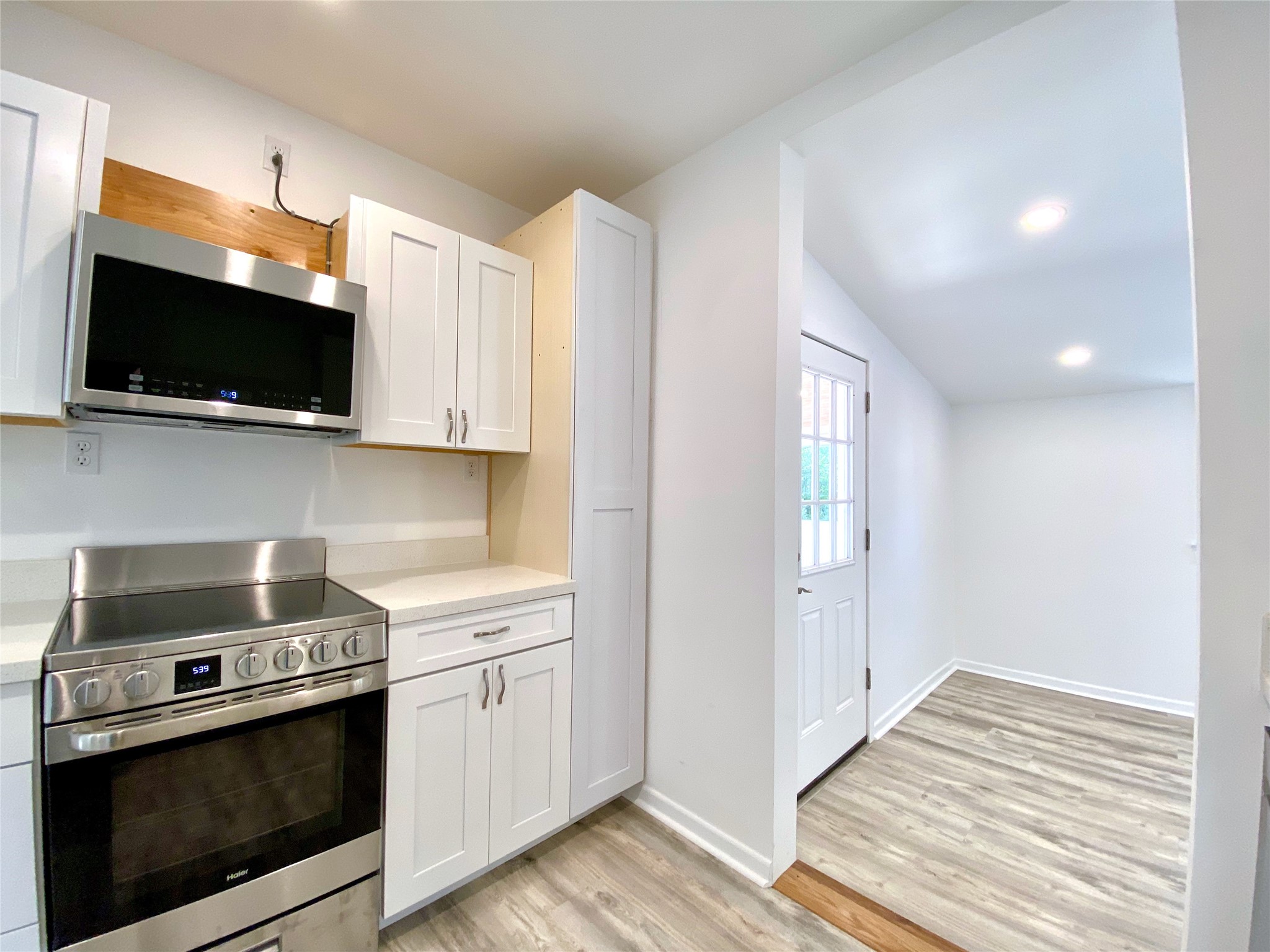 2025 1/2 Brun Street Property Photo 5