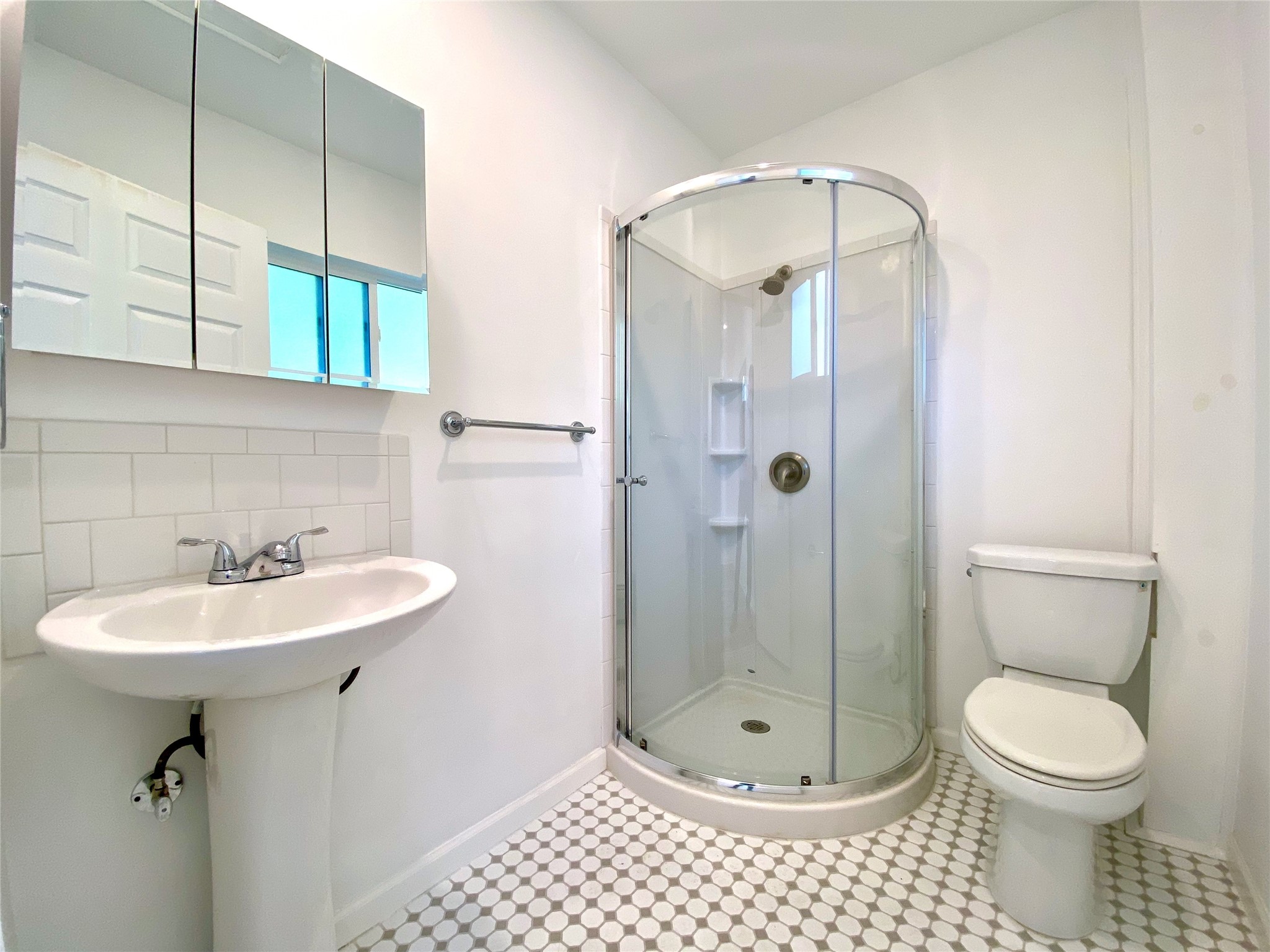 2025 1/2 Brun Street Property Photo 10