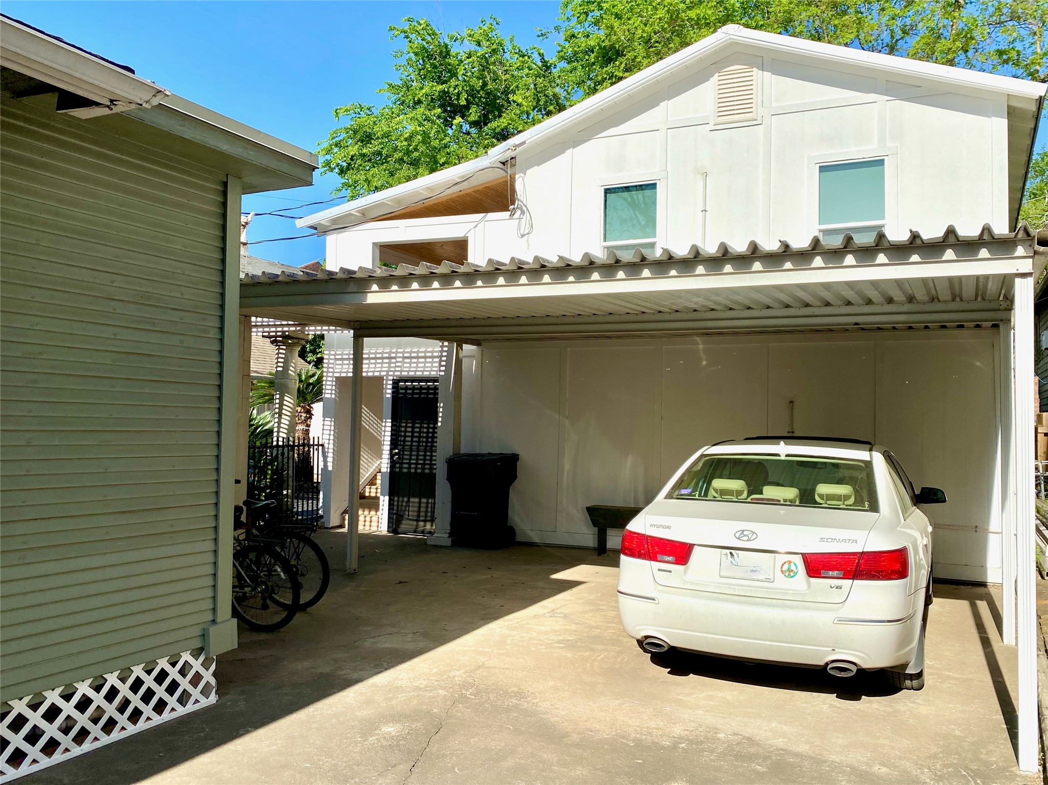 2025 1/2 Brun Street Property Photo 13