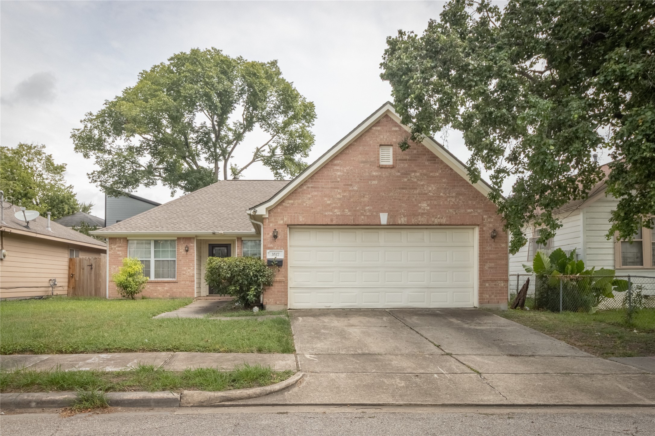 3517 Drew Street Property Photo 1