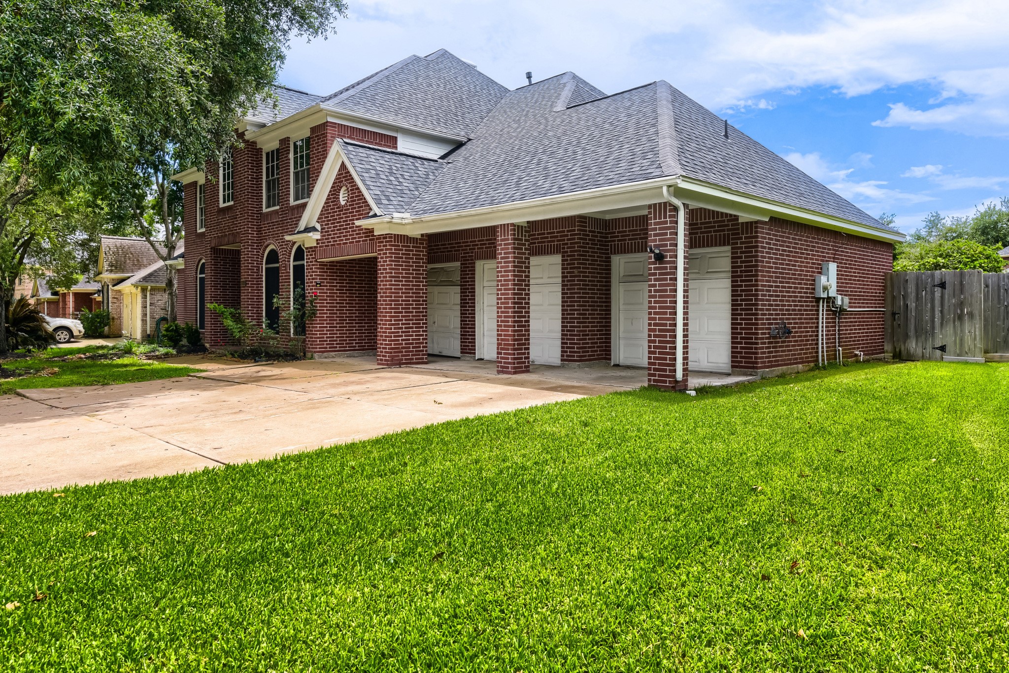 4503 Toledo Bend Drive Property Photo 3