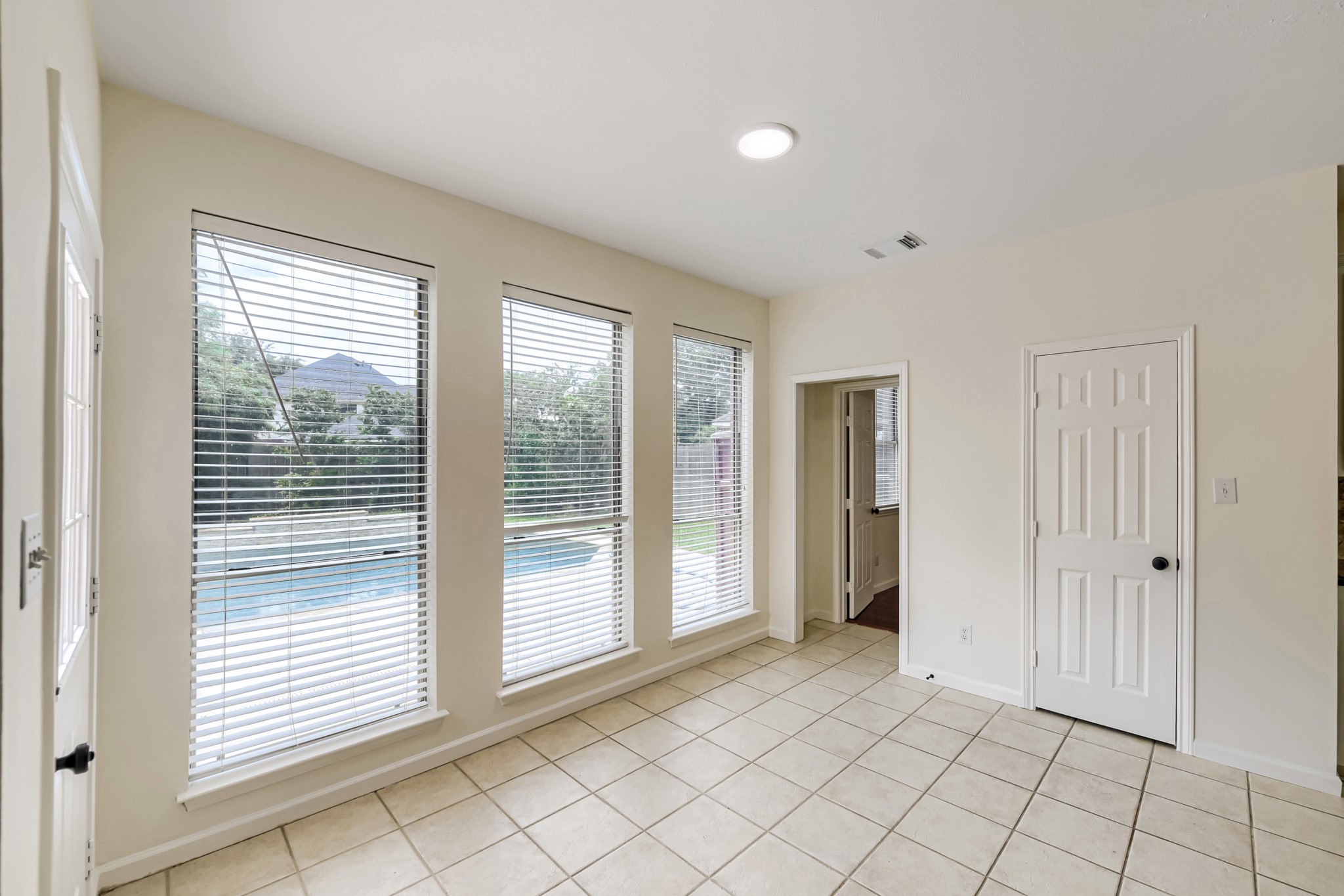 4503 Toledo Bend Drive Property Photo 11