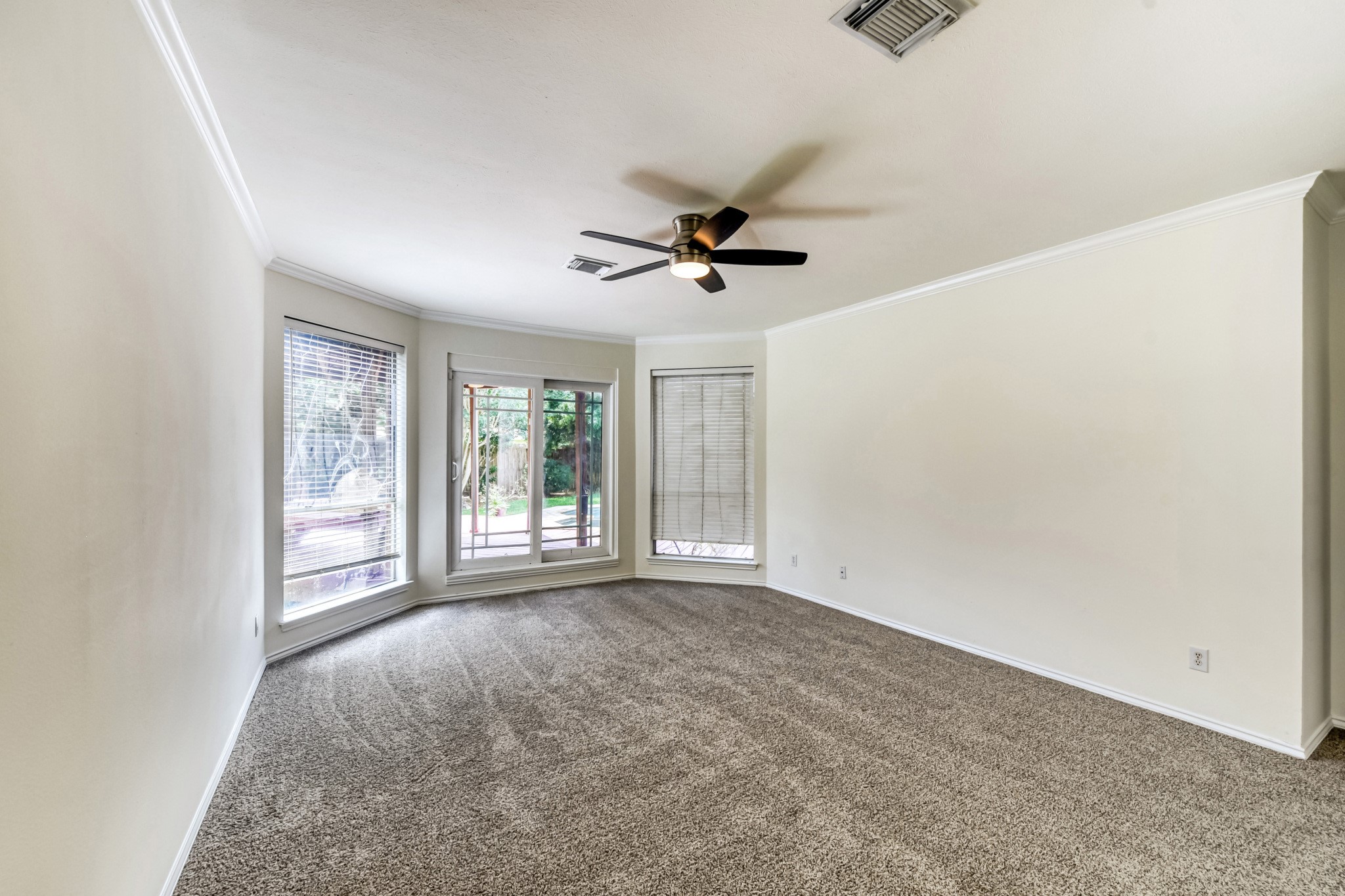 4503 Toledo Bend Drive Property Photo 15