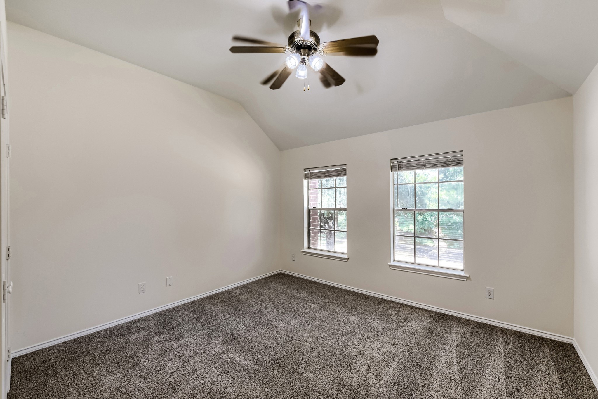 4503 Toledo Bend Drive Property Photo 16
