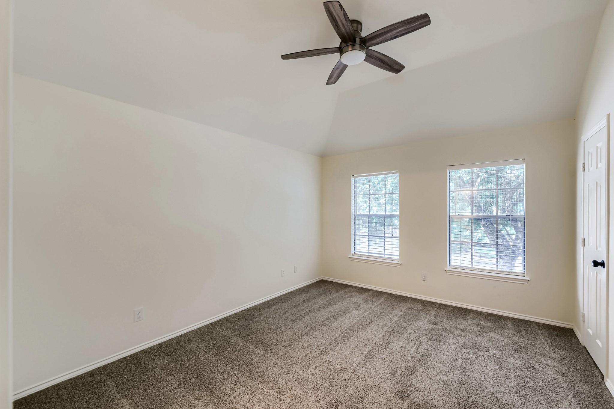 4503 Toledo Bend Drive Property Photo 21