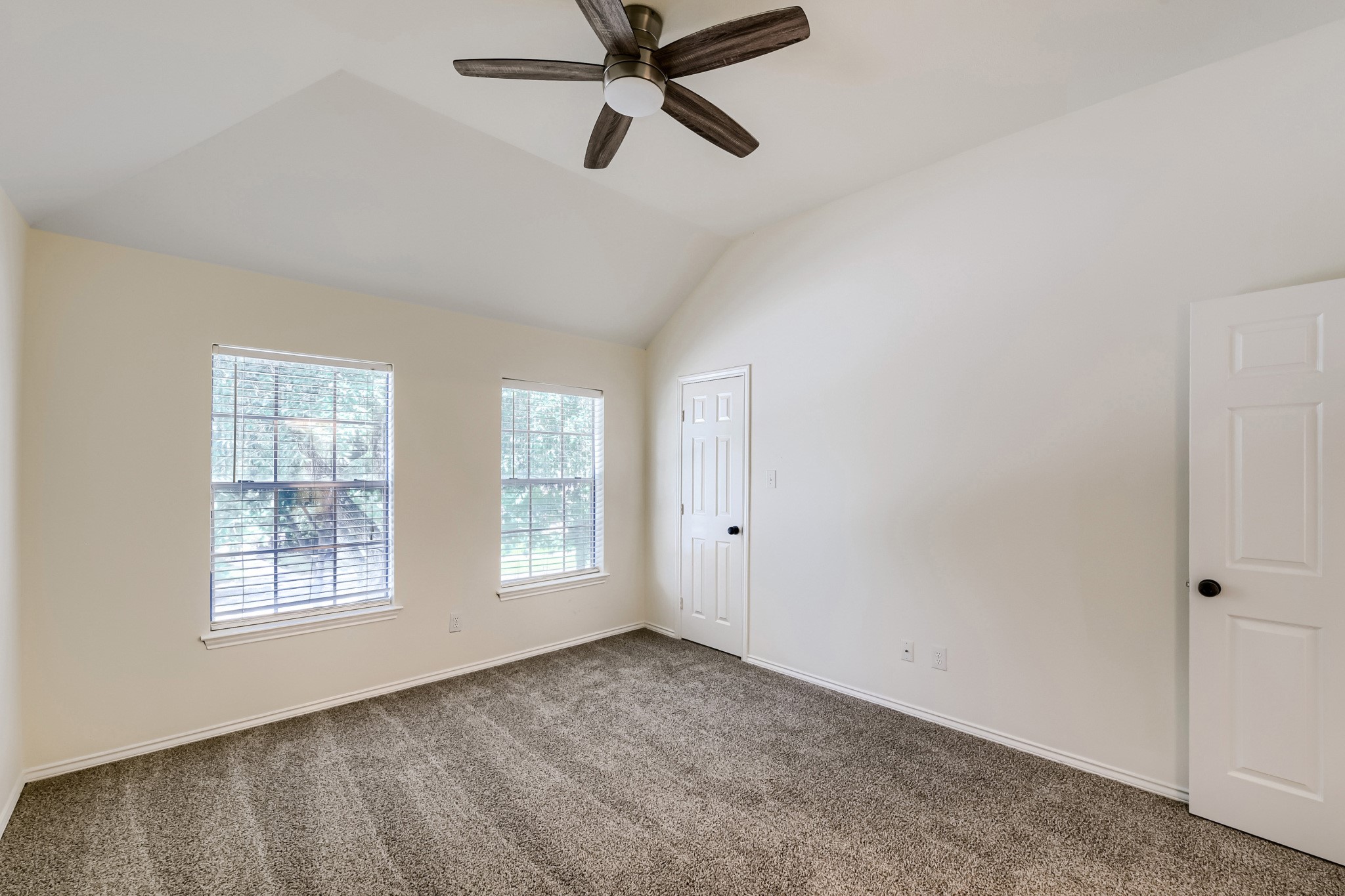 4503 Toledo Bend Drive Property Photo 22