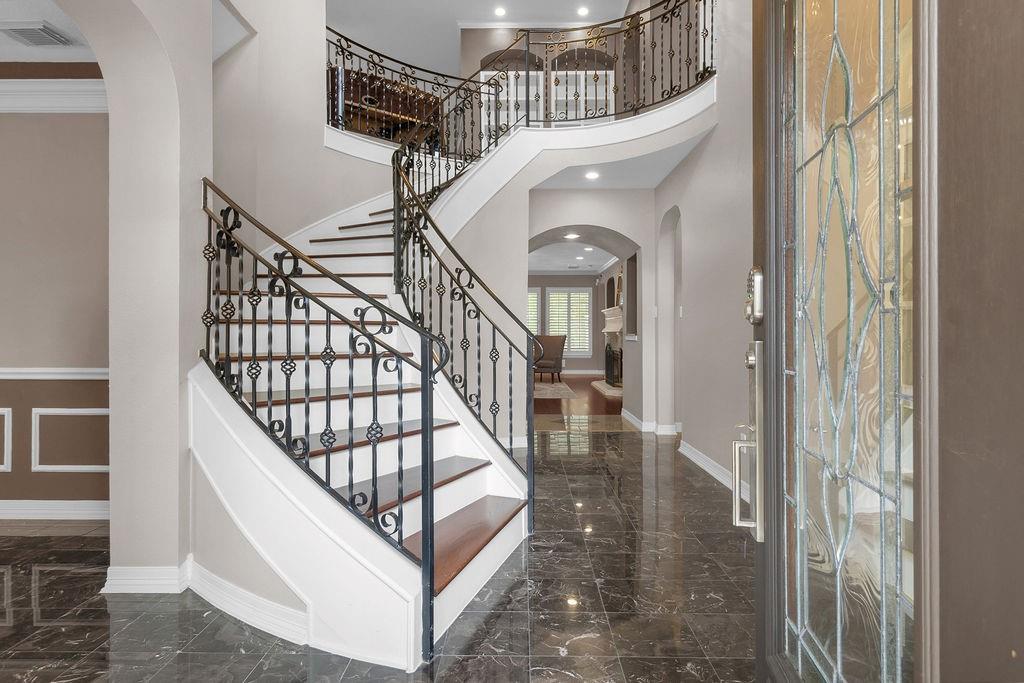 22118 Oakcreek Hollow Lane, Katy Tx 77450 Property Photo 3