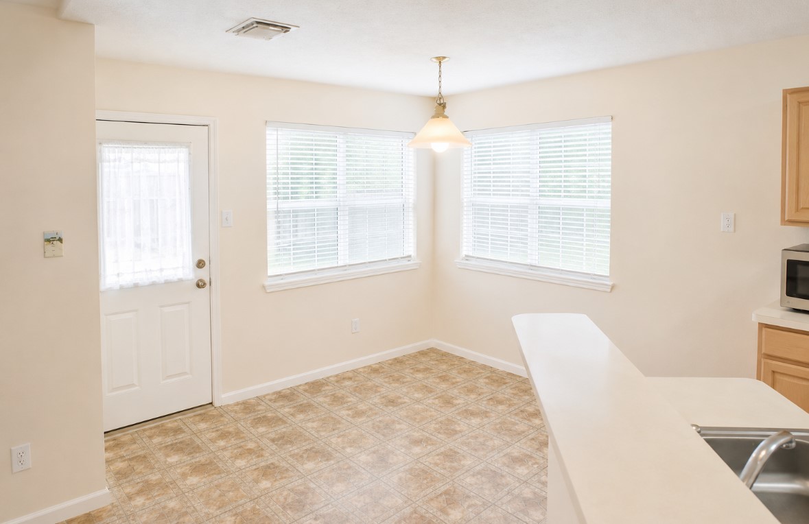 15154 Kingsbridge Way Property Photo 10