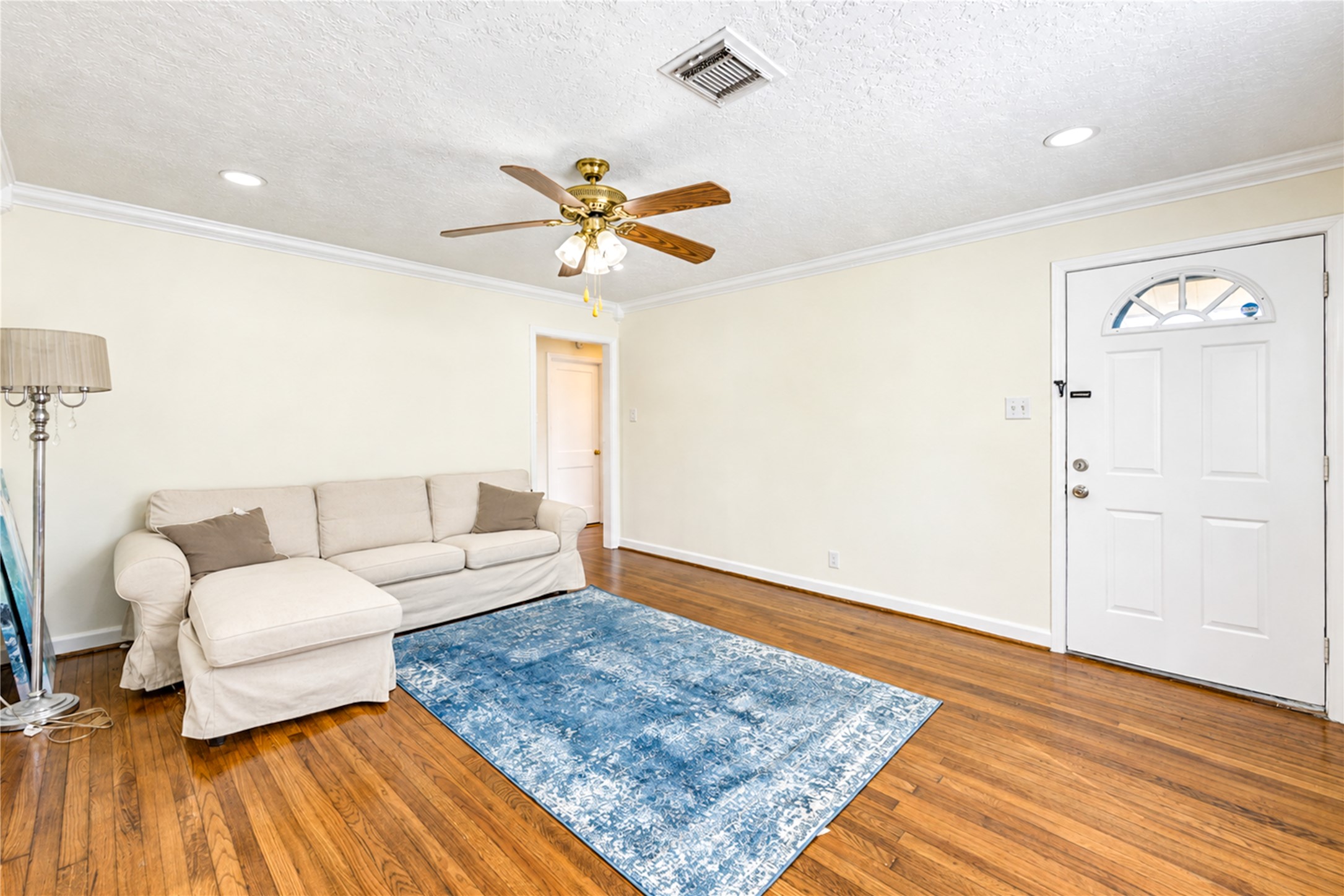 7543 Satsuma Street Property Photo 8