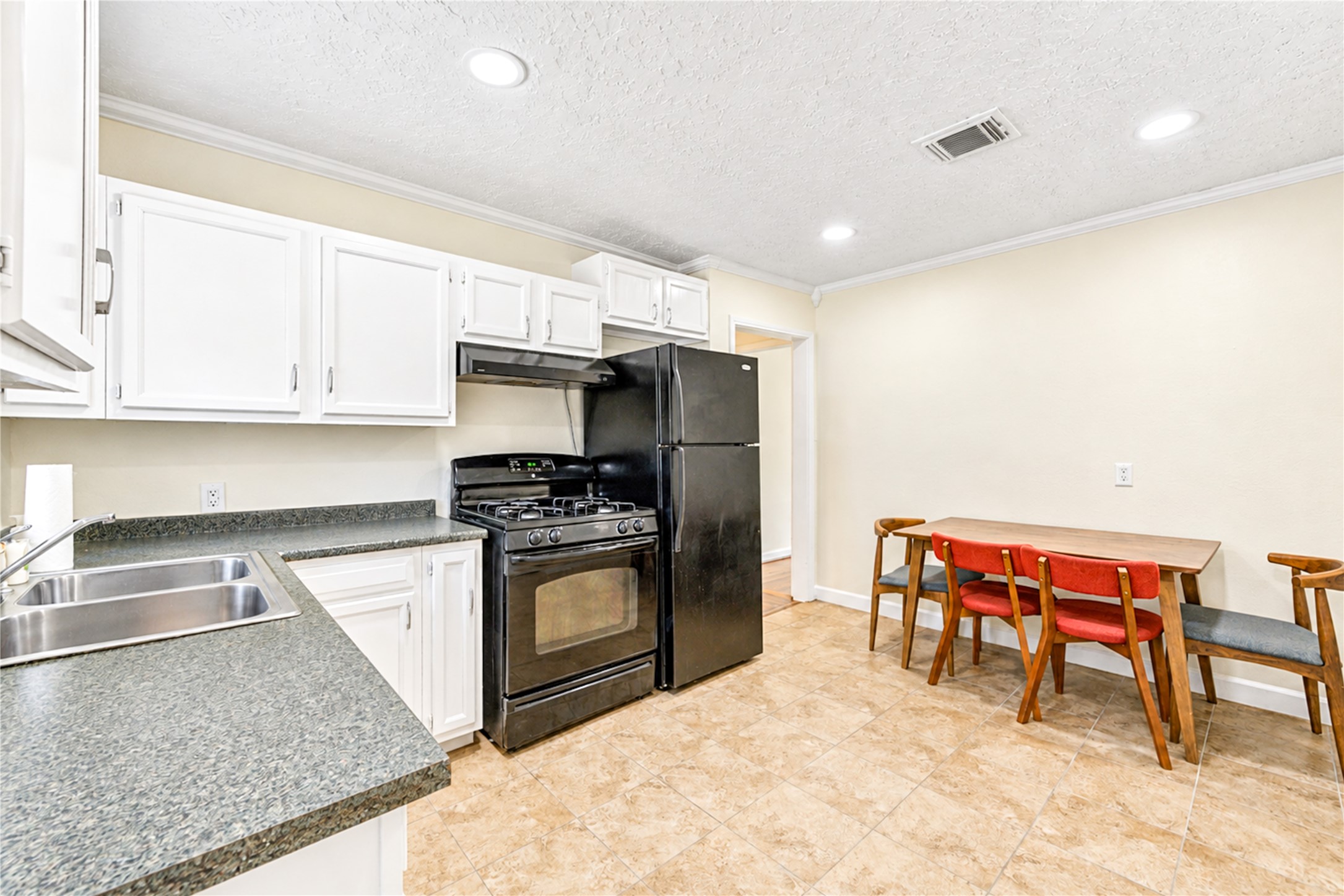 7543 Satsuma Street Property Photo 16