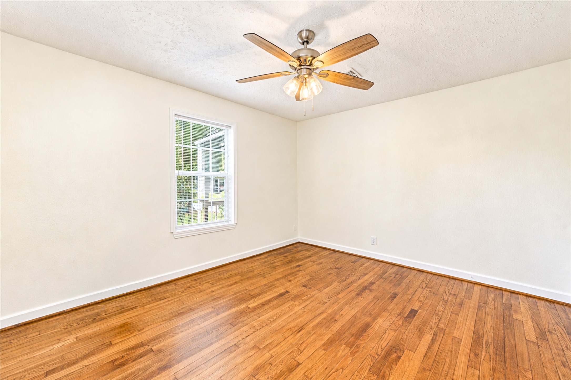 7543 Satsuma Street Property Photo 24