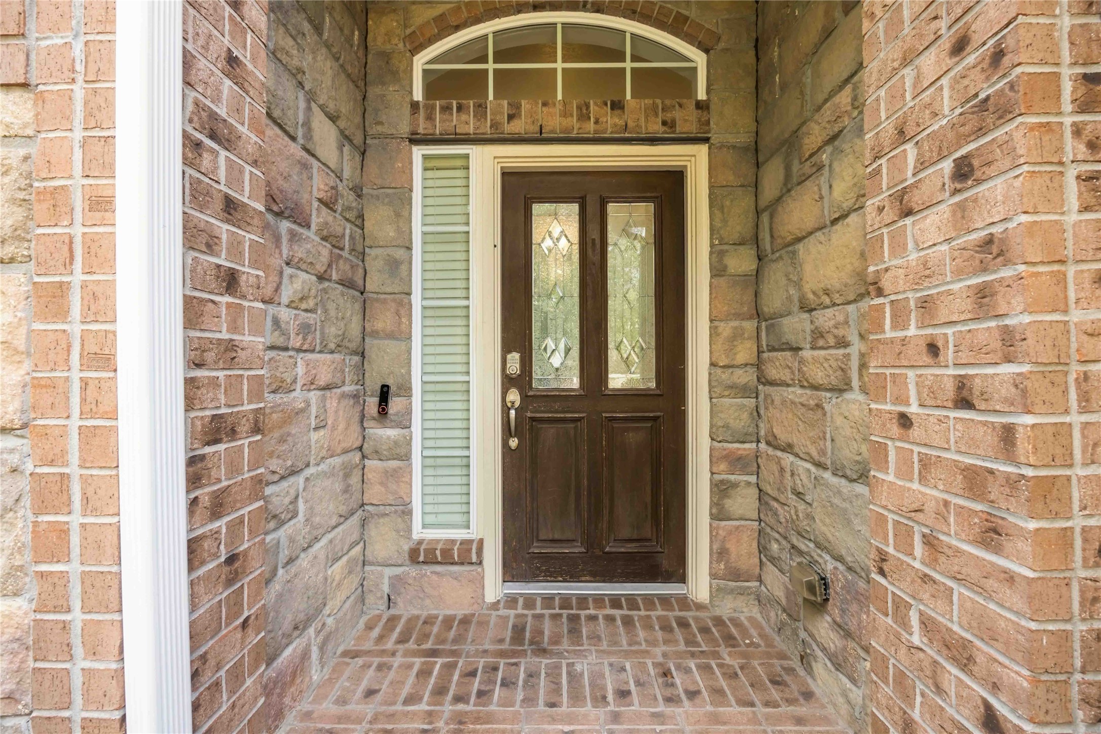 5315 Lilac Grove Lane Property Photo 3
