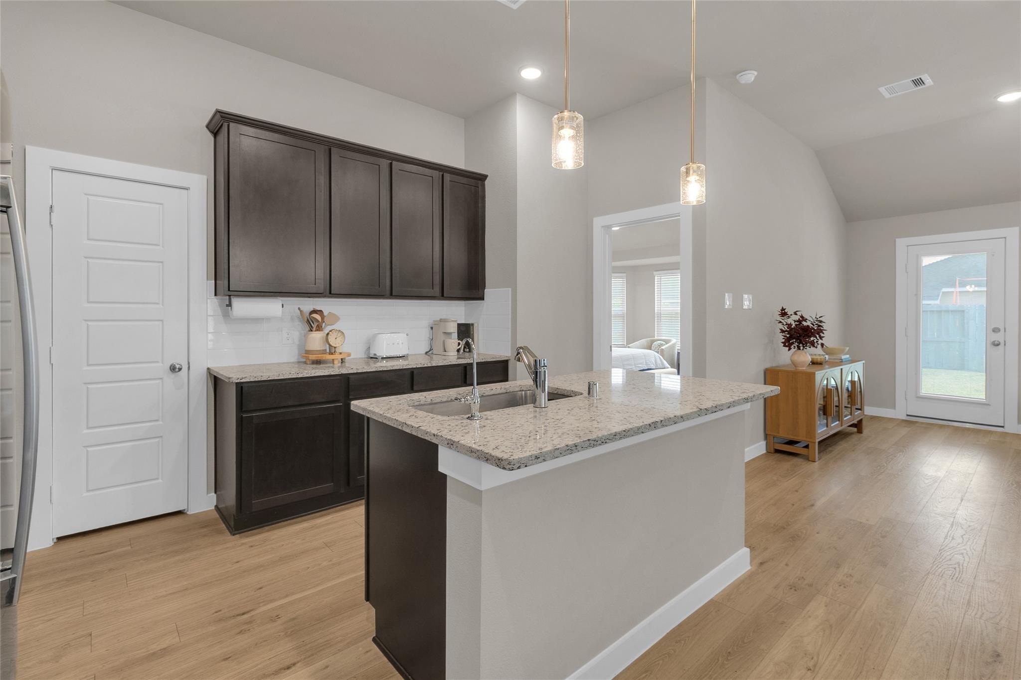 1207 Cavalry Junction Drive, Alvin Tx 77511 Property Photo 7