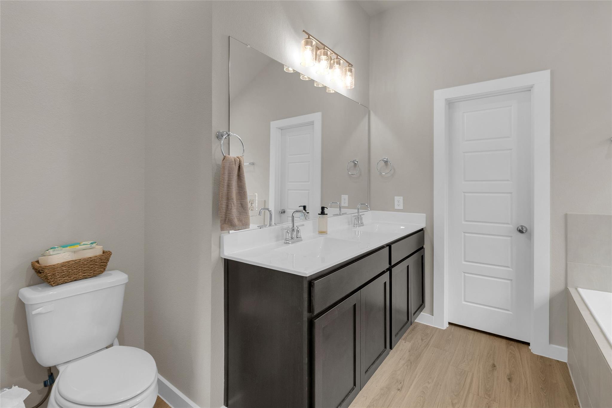 1207 Cavalry Junction Drive, Alvin Tx 77511 Property Photo 18