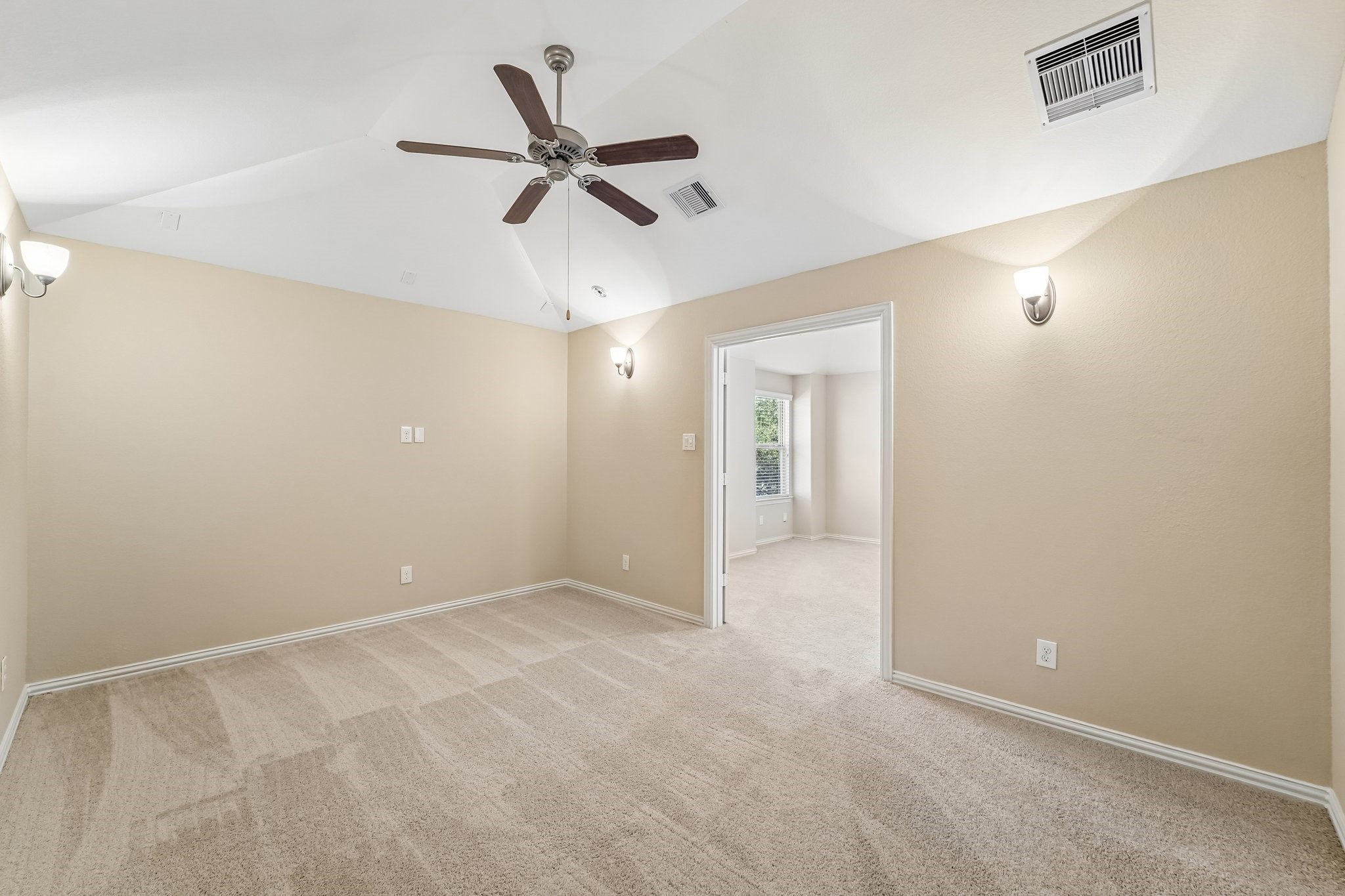 7027 Bristol Memorial Drive Property Photo 32