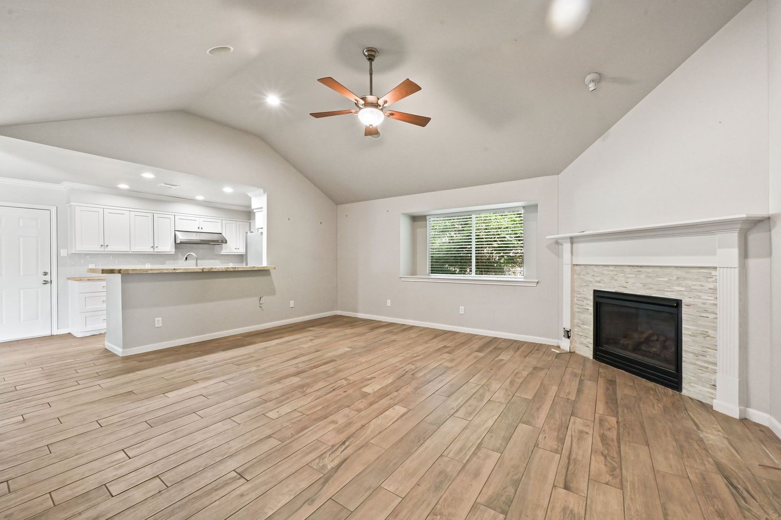 9110 Tooley Drive Property Photo 13