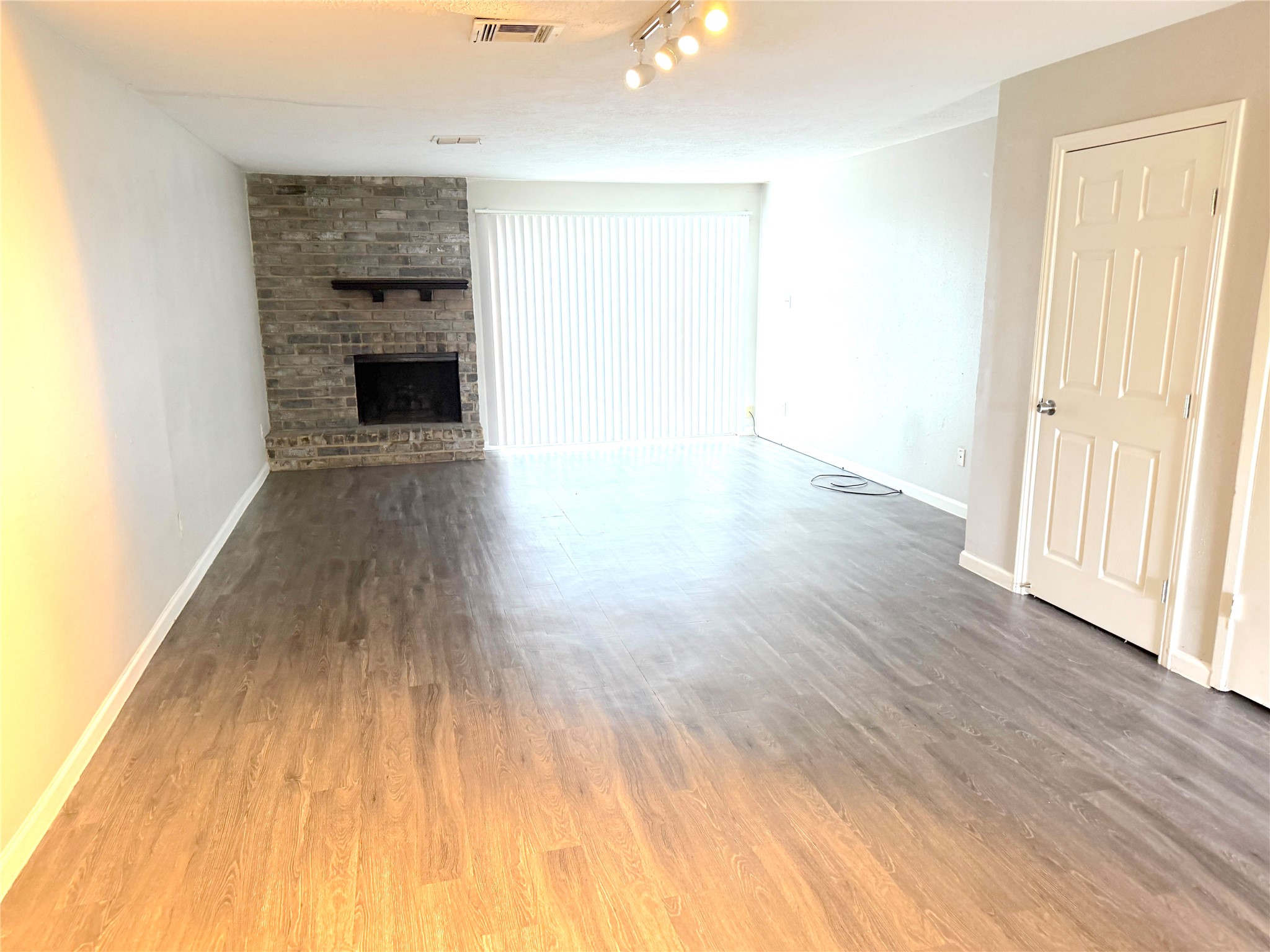 6620 Westwick Drive Property Photo 5