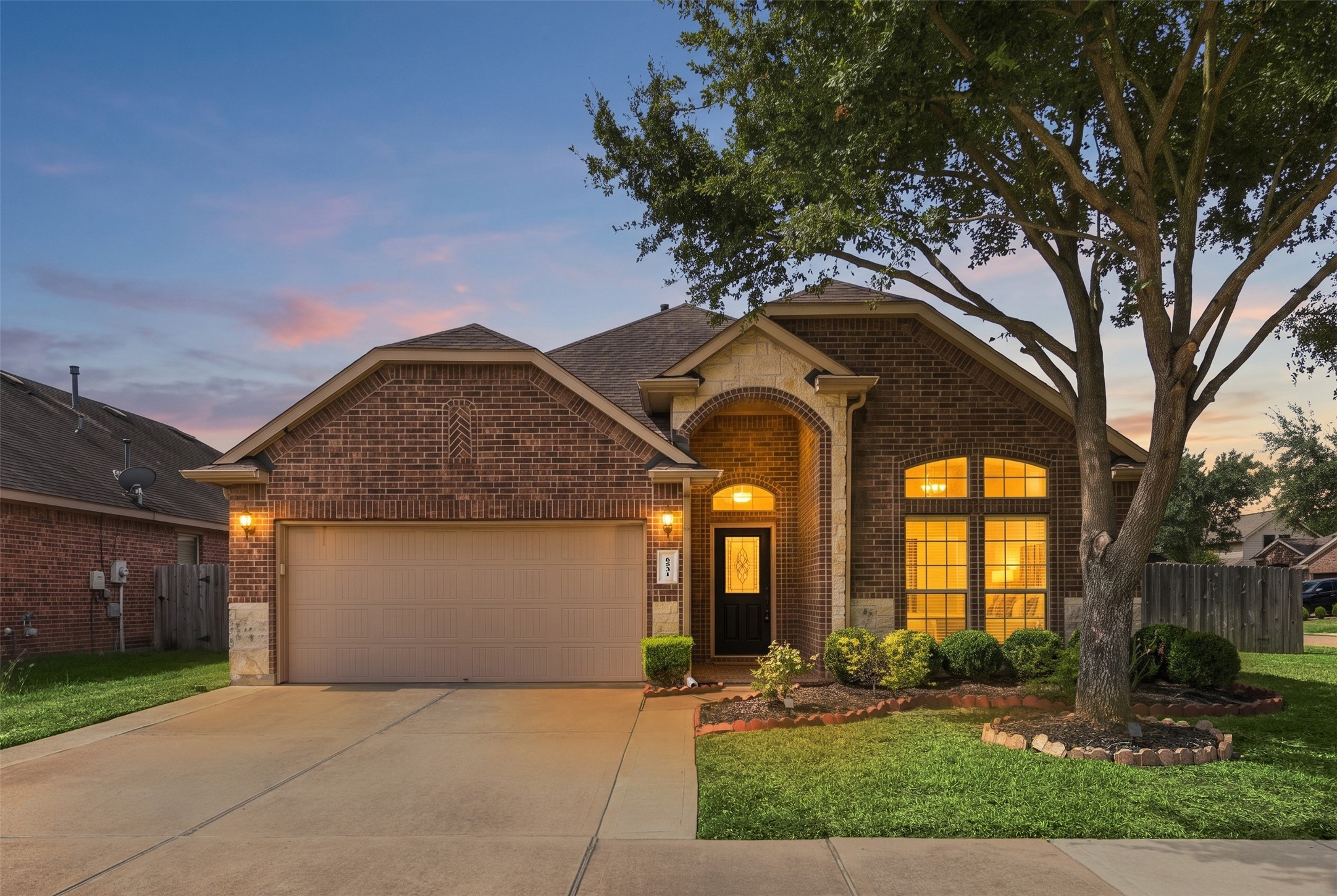 6531 Magellan Manor Drive Property Photo 1