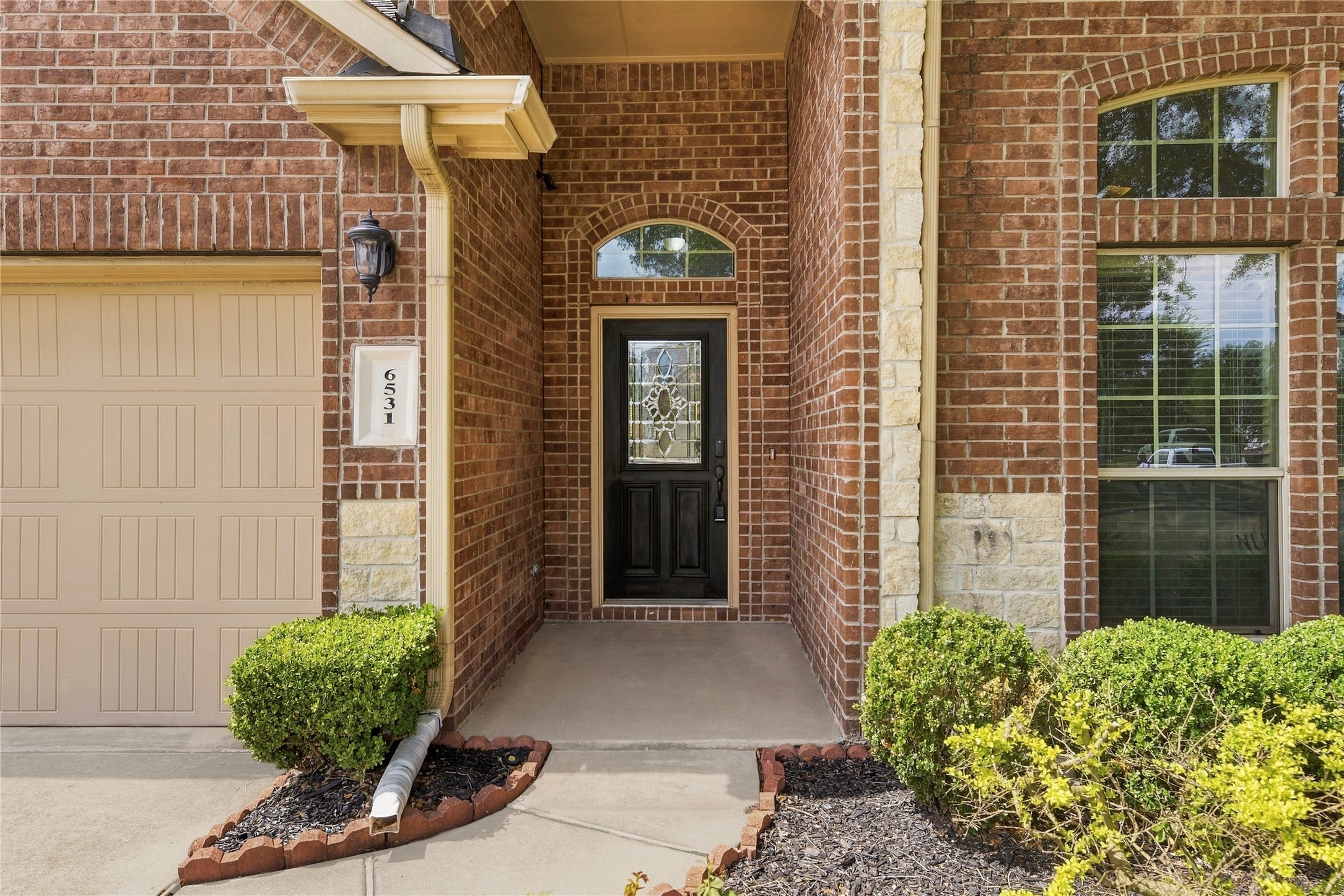 6531 Magellan Manor Drive Property Photo 4