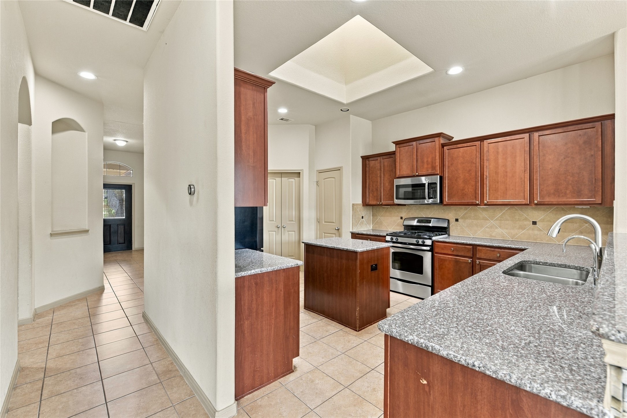 6531 Magellan Manor Drive Property Photo 9