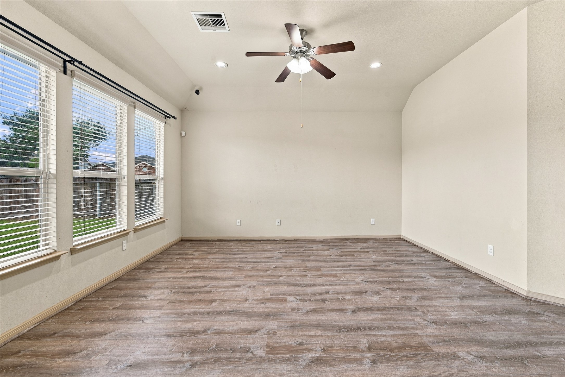 6531 Magellan Manor Drive Property Photo 11