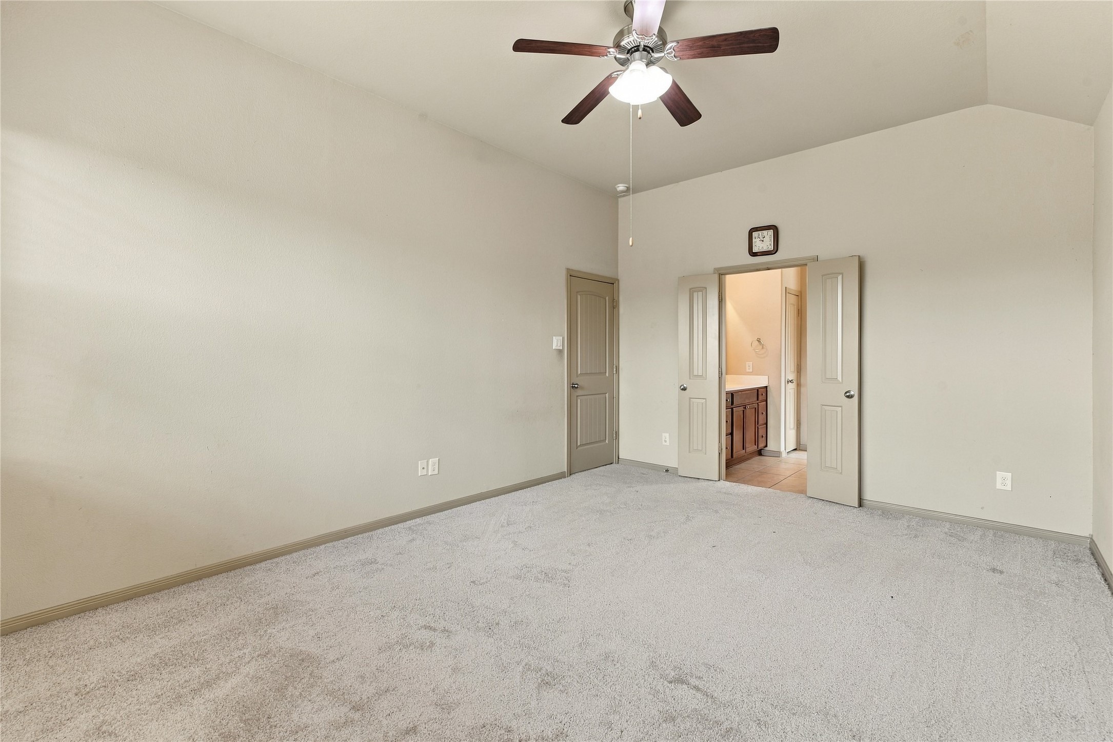 6531 Magellan Manor Drive Property Photo 15