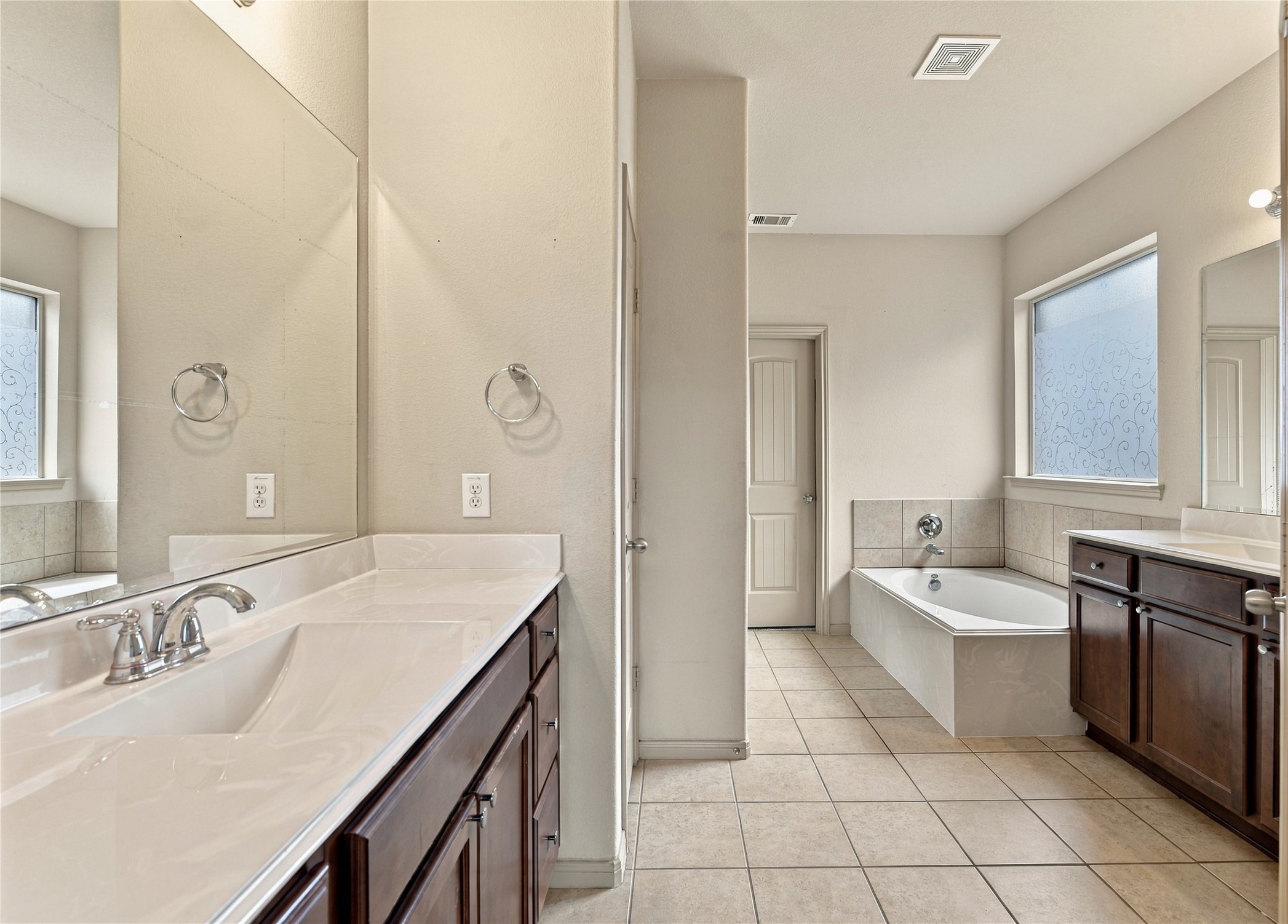6531 Magellan Manor Drive Property Photo 16
