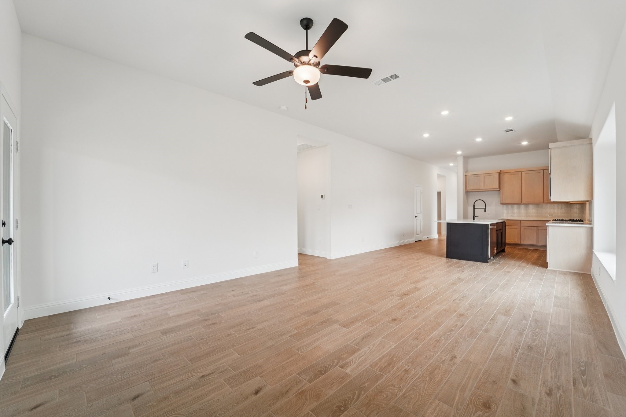 12849 Meadow Wind Way Property Photo 4
