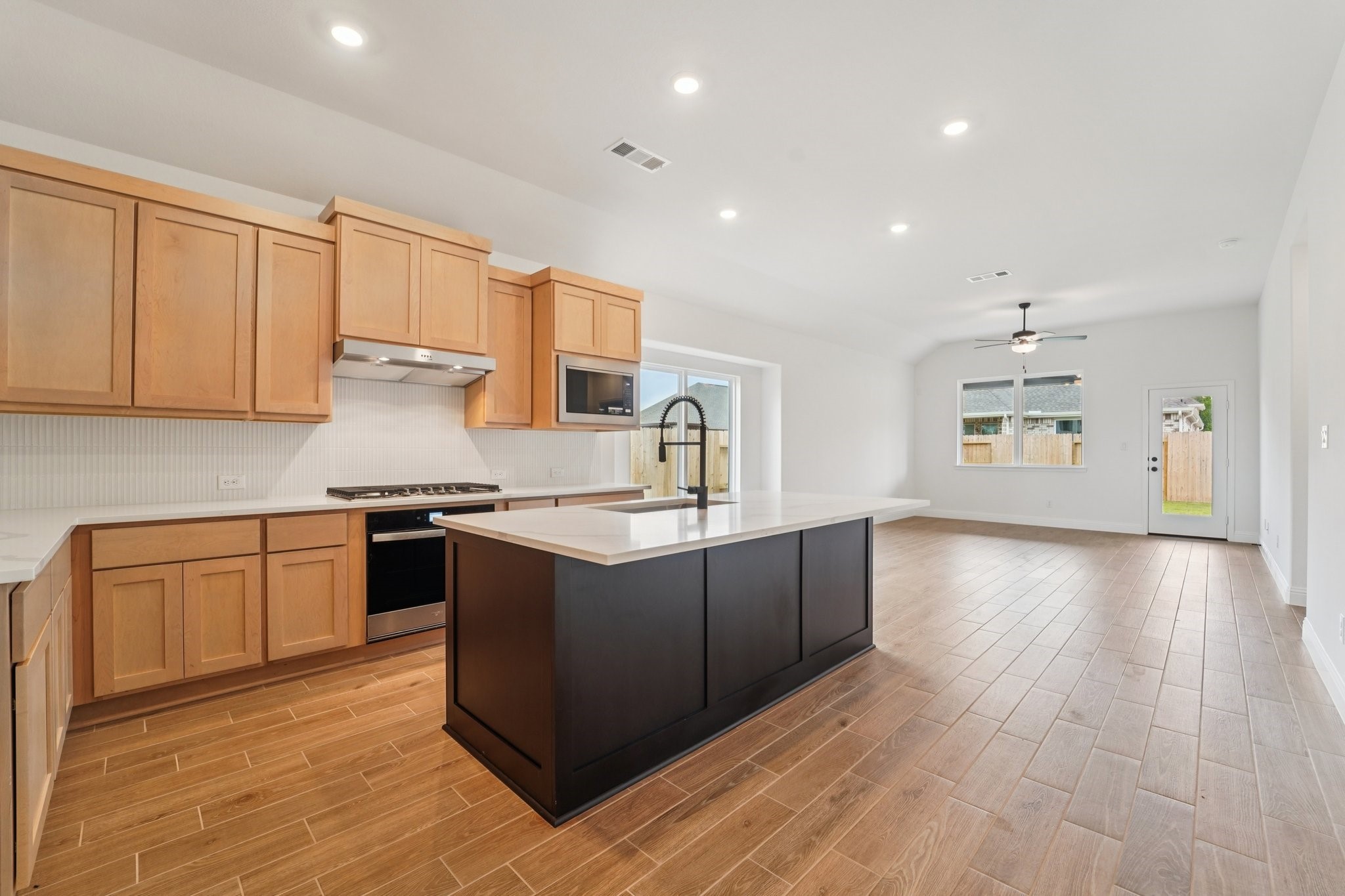 12849 Meadow Wind Way Property Photo 6
