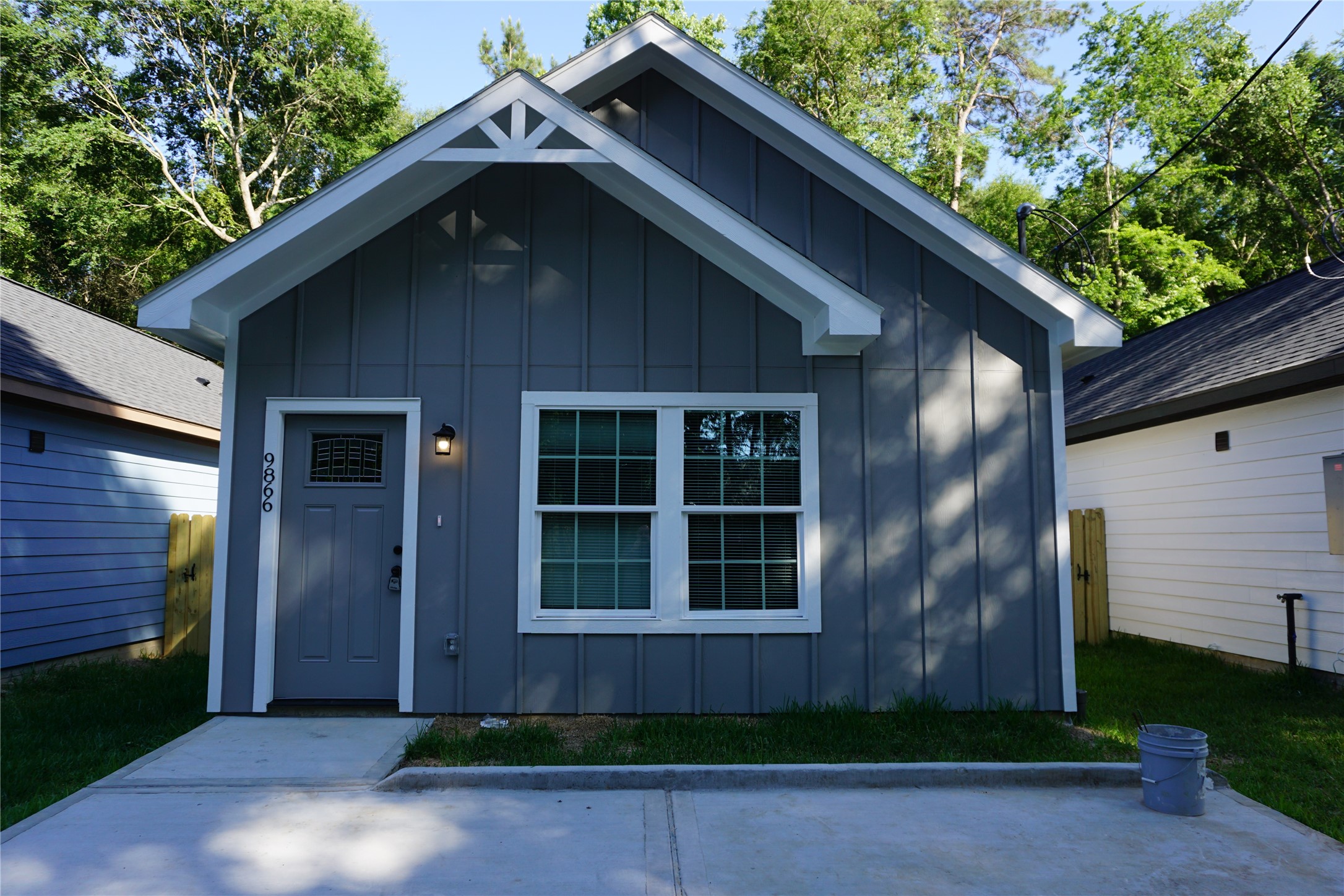 9866 Arbor Oak Property Photo 1