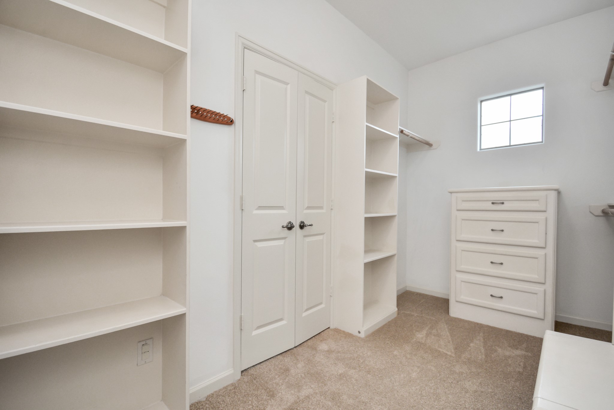 5815 Lacy Street Property Photo 9