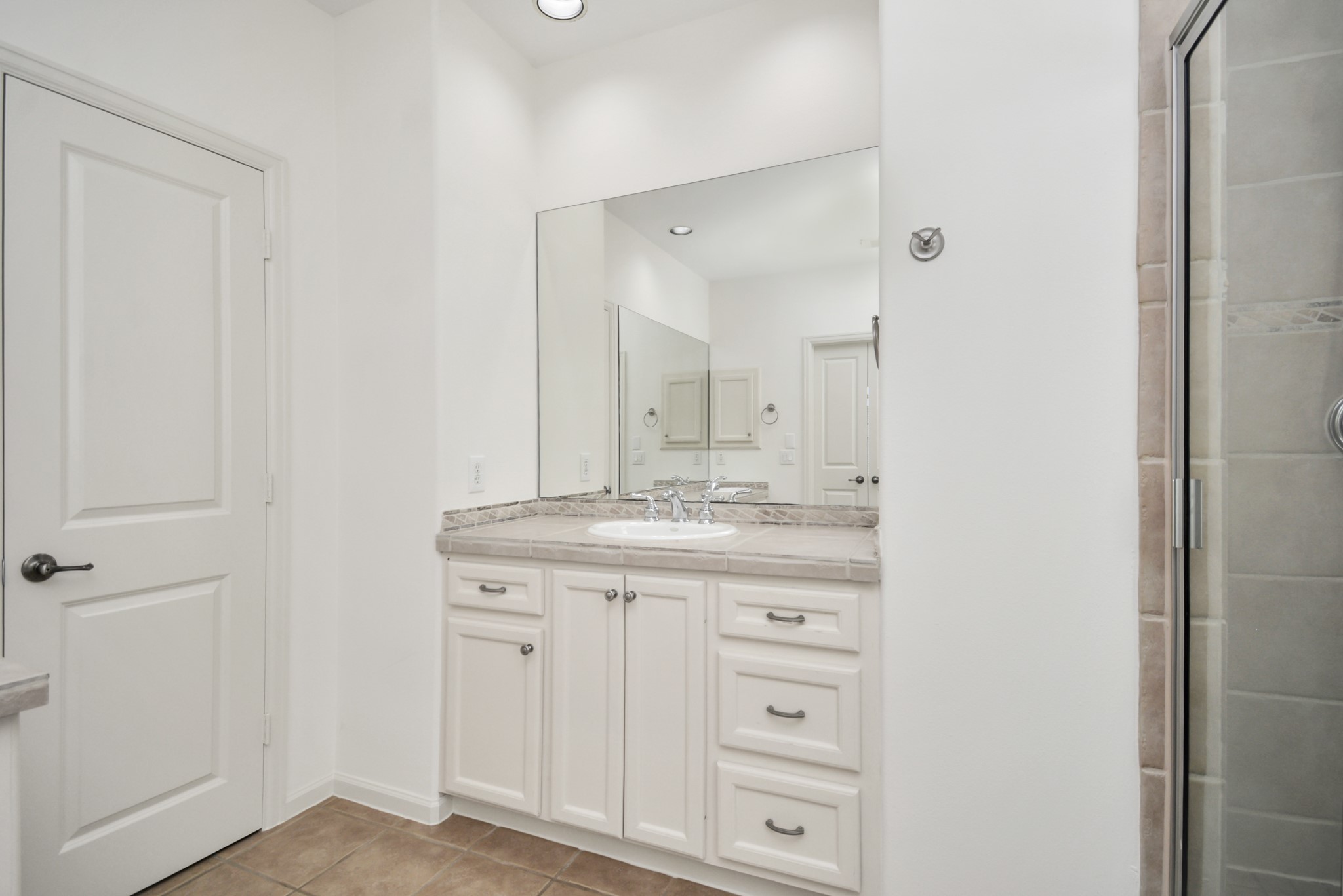 5815 Lacy Street Property Photo 10