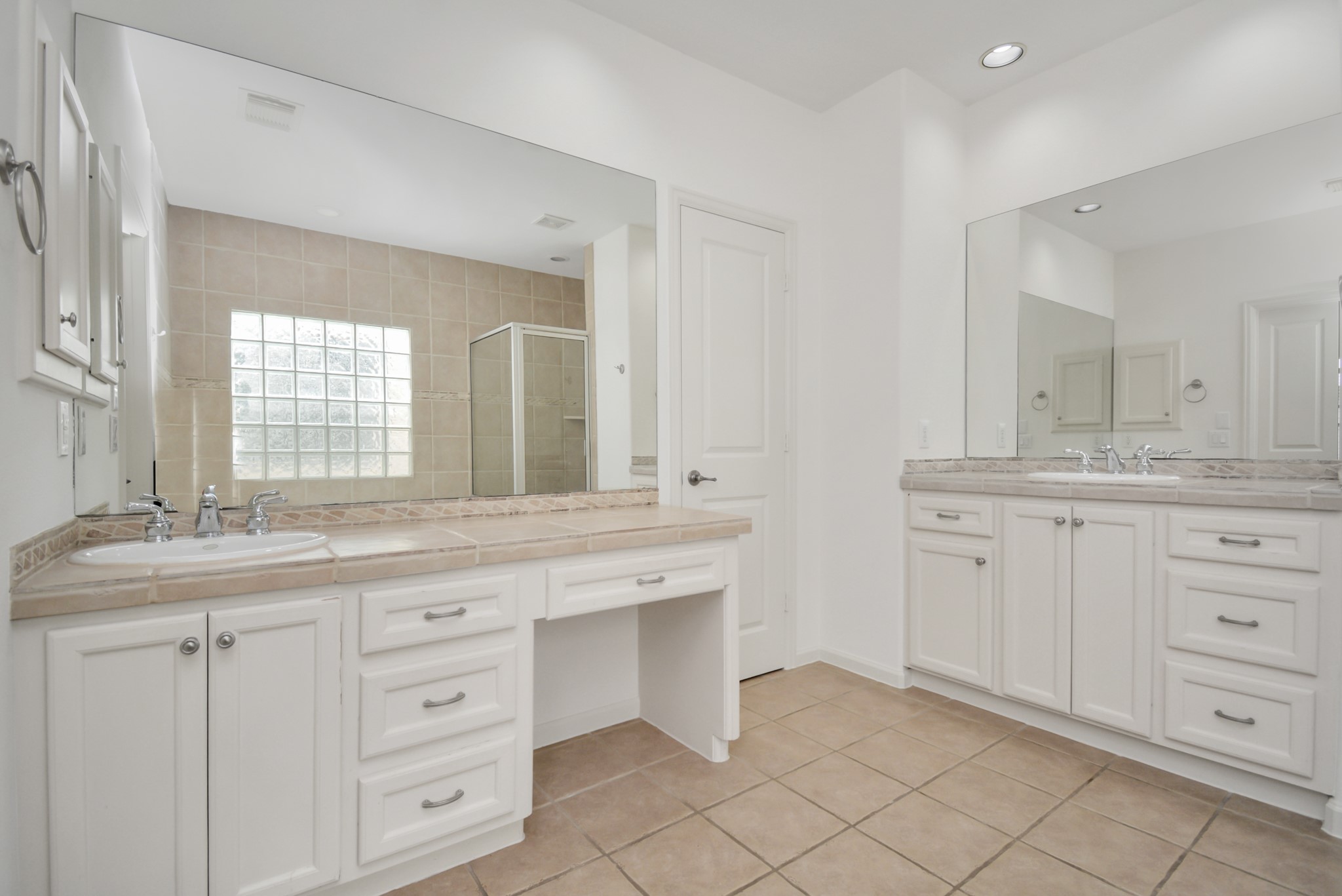 5815 Lacy Street Property Photo 11