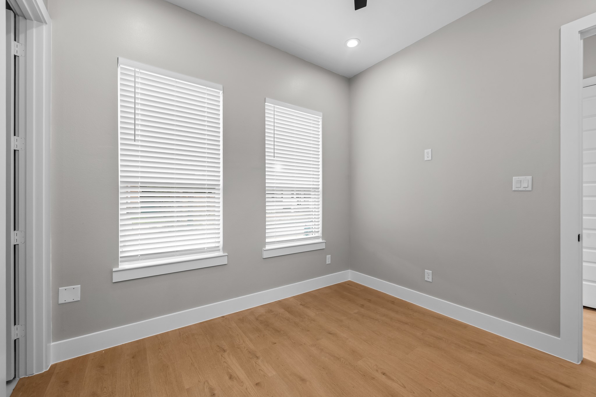 3523 Hadley Street Property Photo 22