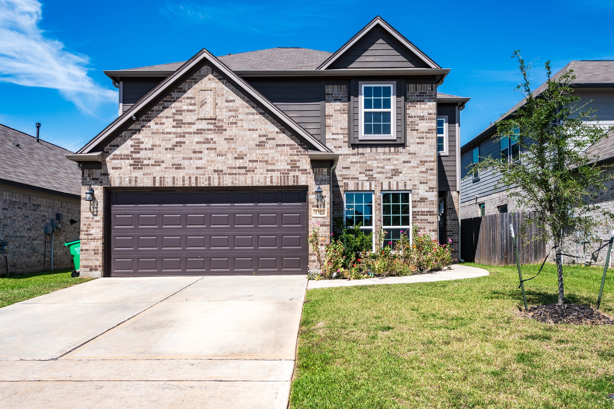 4323 Lotus Dale Drive Property Photo 1