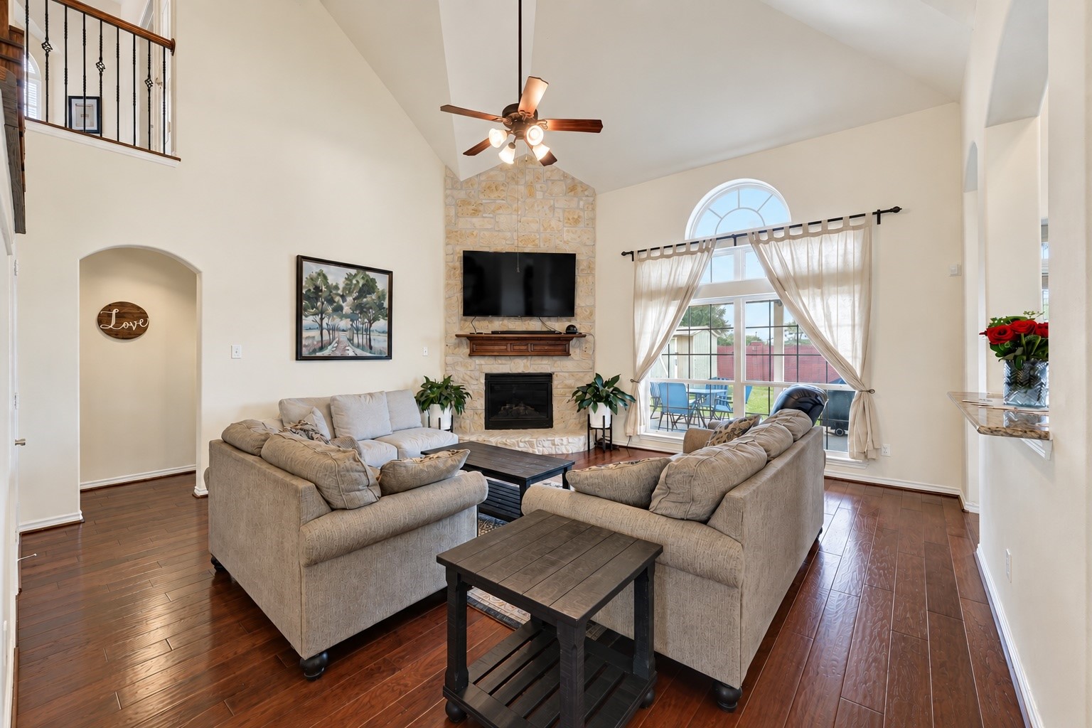 8319 Cape Royal Drive Property Photo 10
