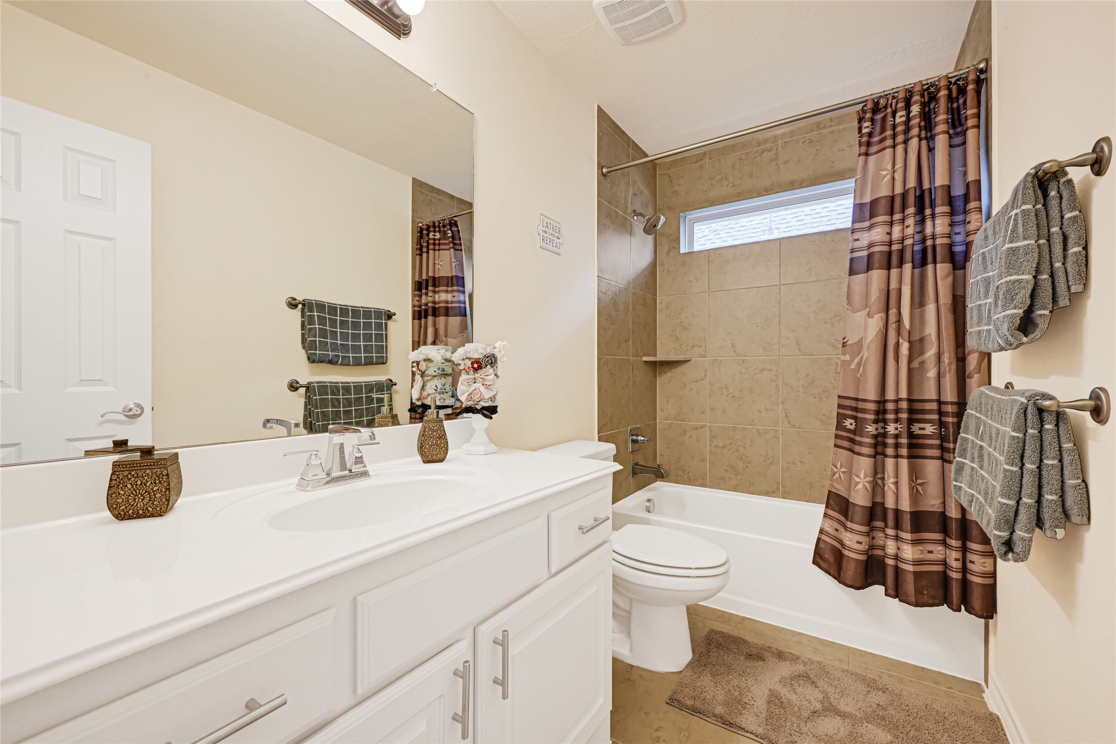 8319 Cape Royal Drive Property Photo 31