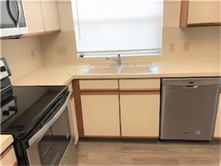 2930 Grants Lake Boulevard 2305 Property Photo 13