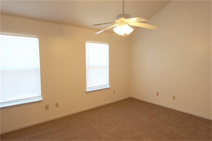 2930 Grants Lake Boulevard 2305 Property Photo 22