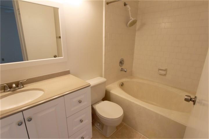 2930 Grants Lake Boulevard 2305 Property Photo 28