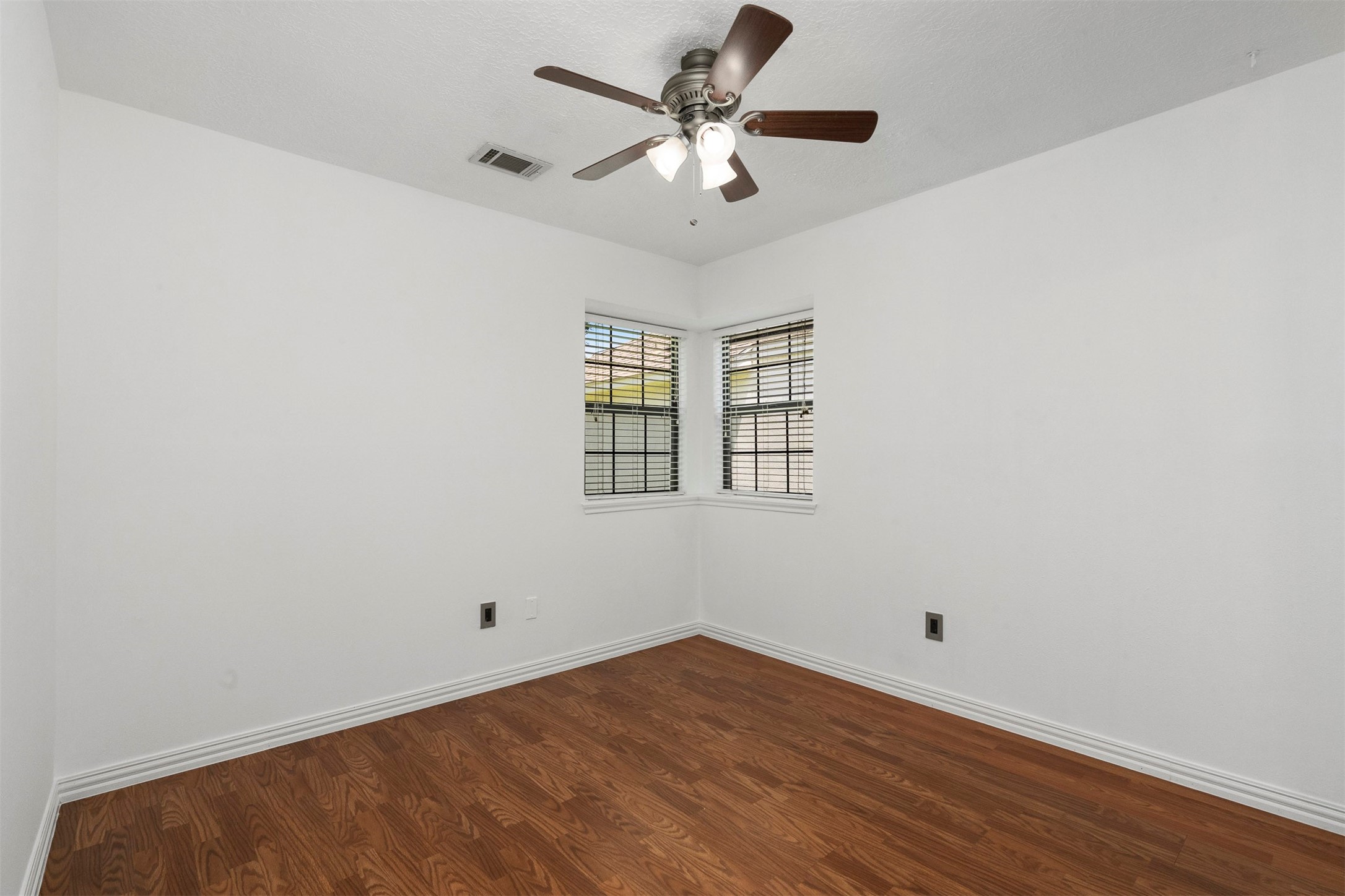 22835 Sherioaks Lane Property Photo 9