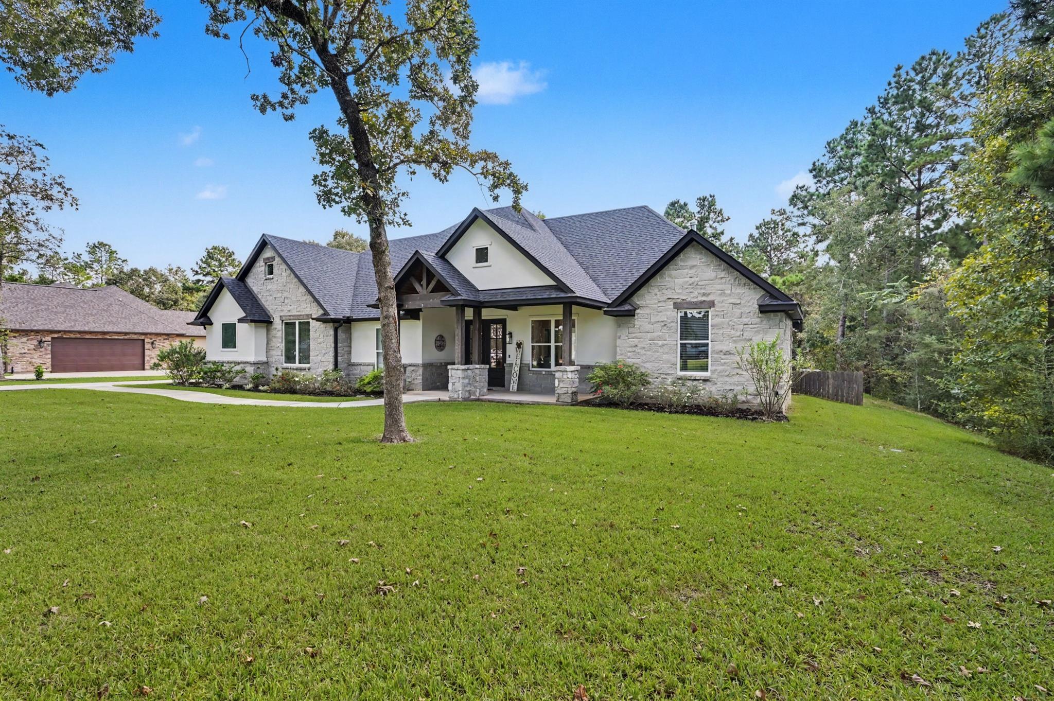7093 Texas Trace Property Photo 2
