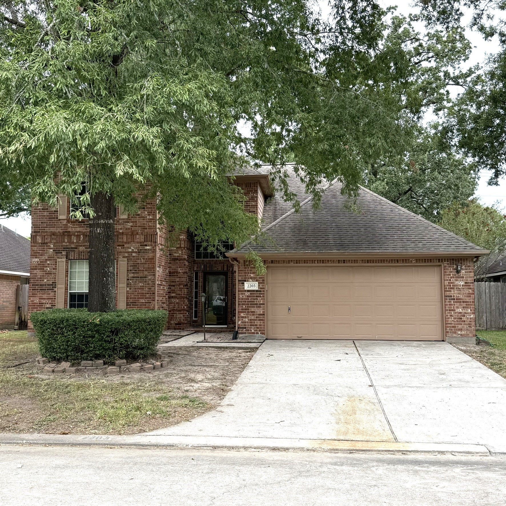 2203 Blossom Creek Trail Property Photo 1
