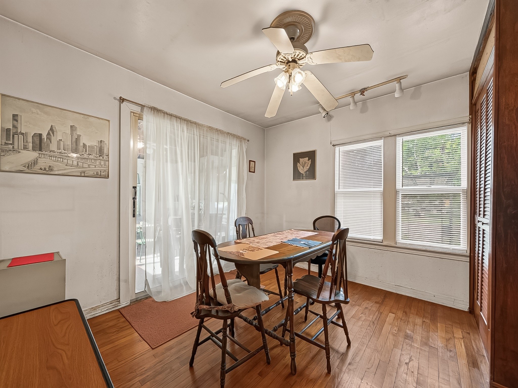 3514 Commerce Street Property Photo 17