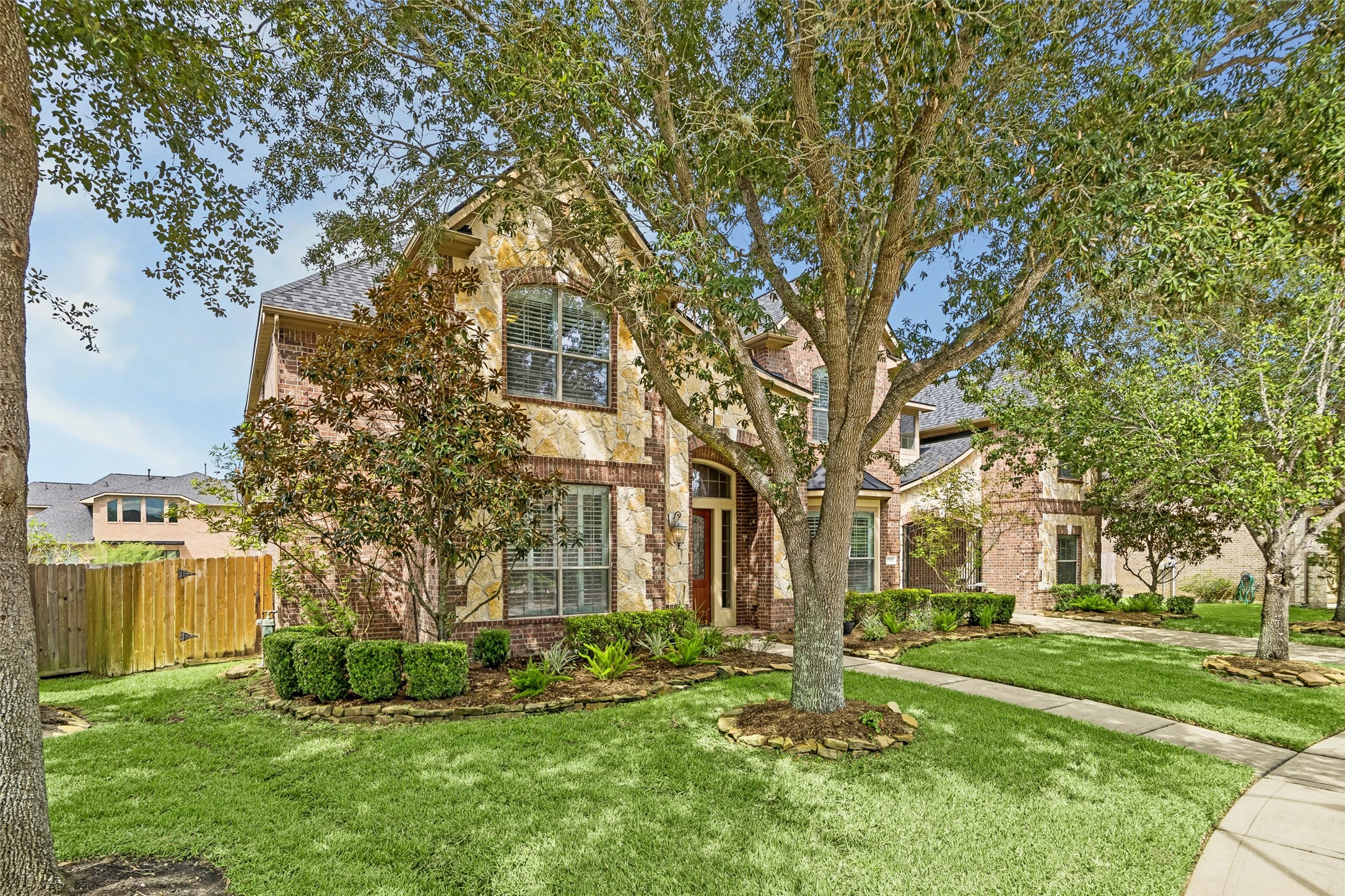 4506 Beacon View Court Property Photo 3