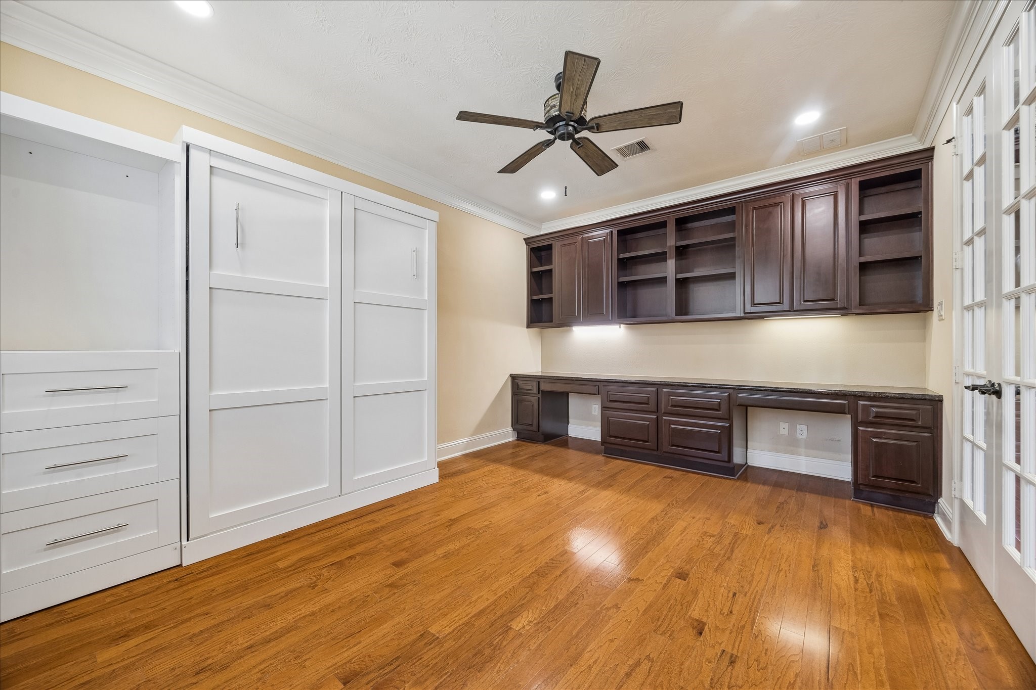 4506 Beacon View Court Property Photo 7