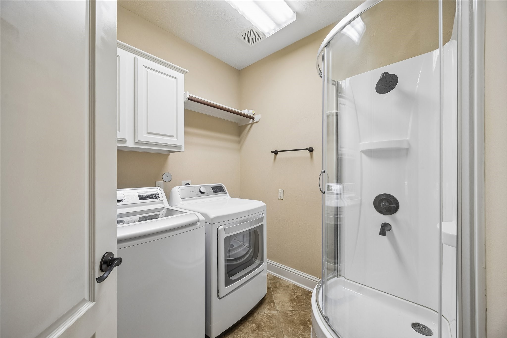 4506 Beacon View Court Property Photo 21